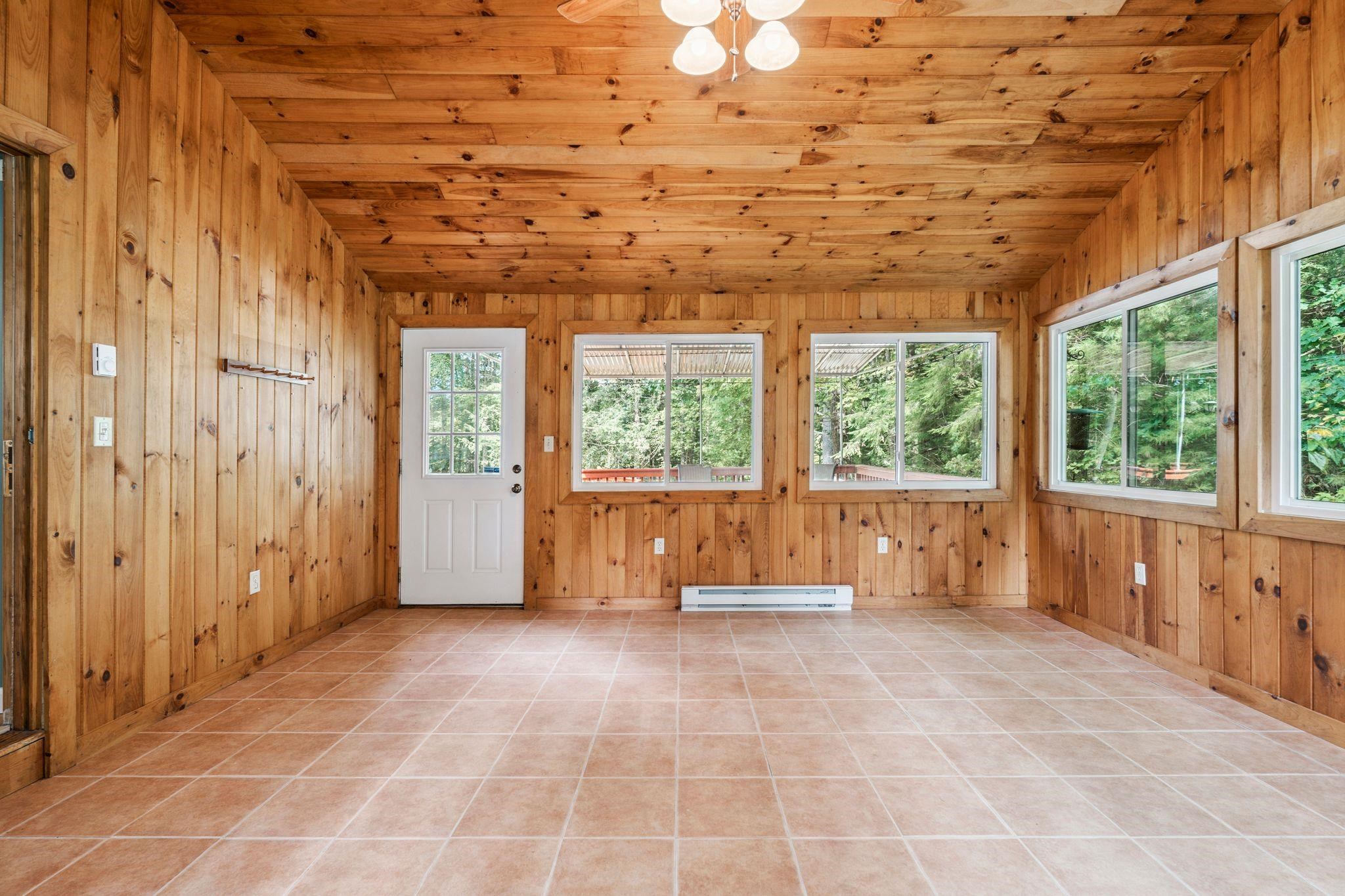 Heated Sunroom!