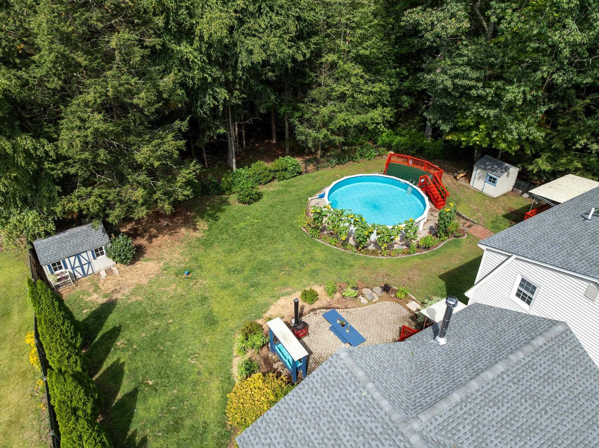 Fantastic Tree-Lined Backyard!