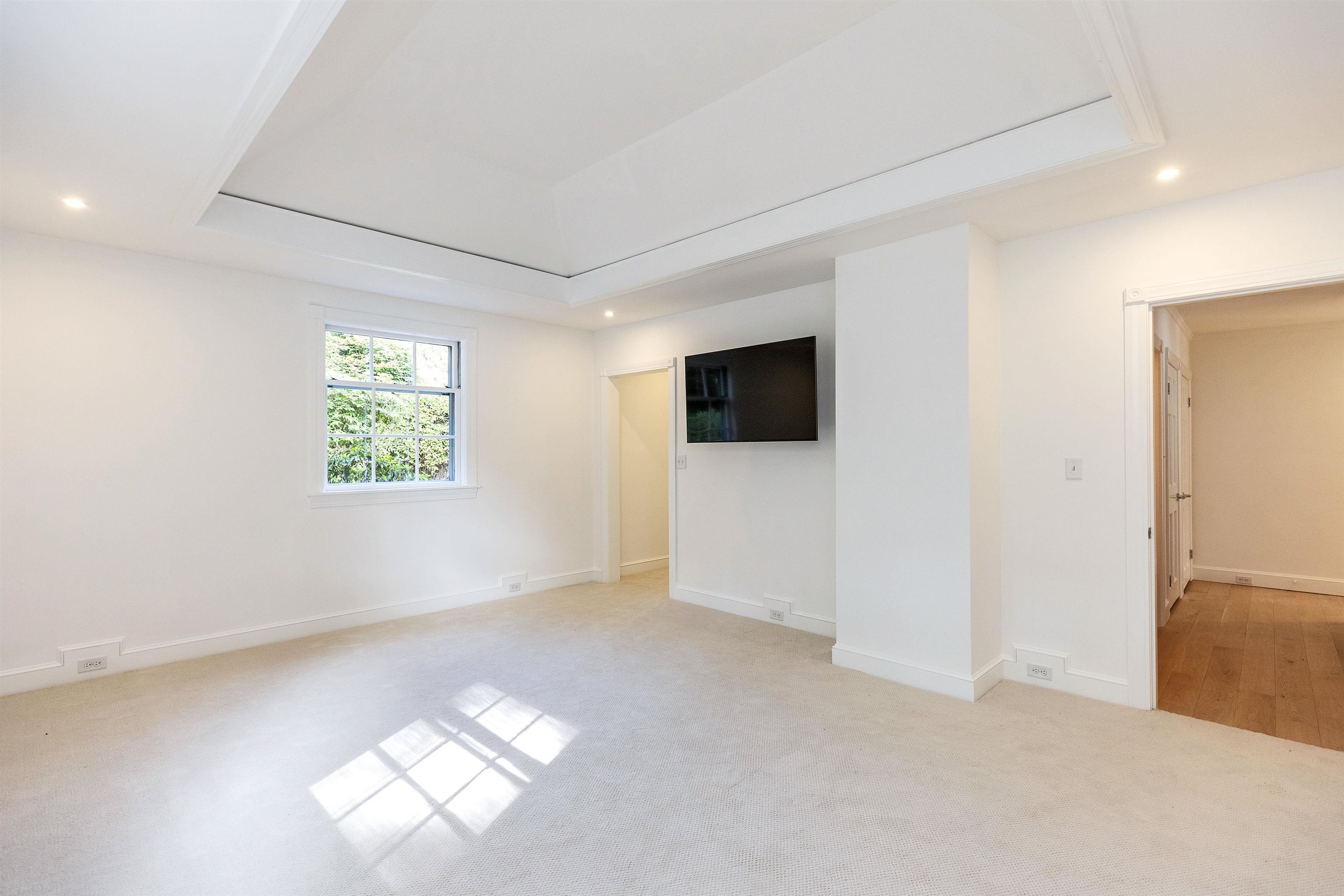 Bedroom 3 with Bathroom 24060798