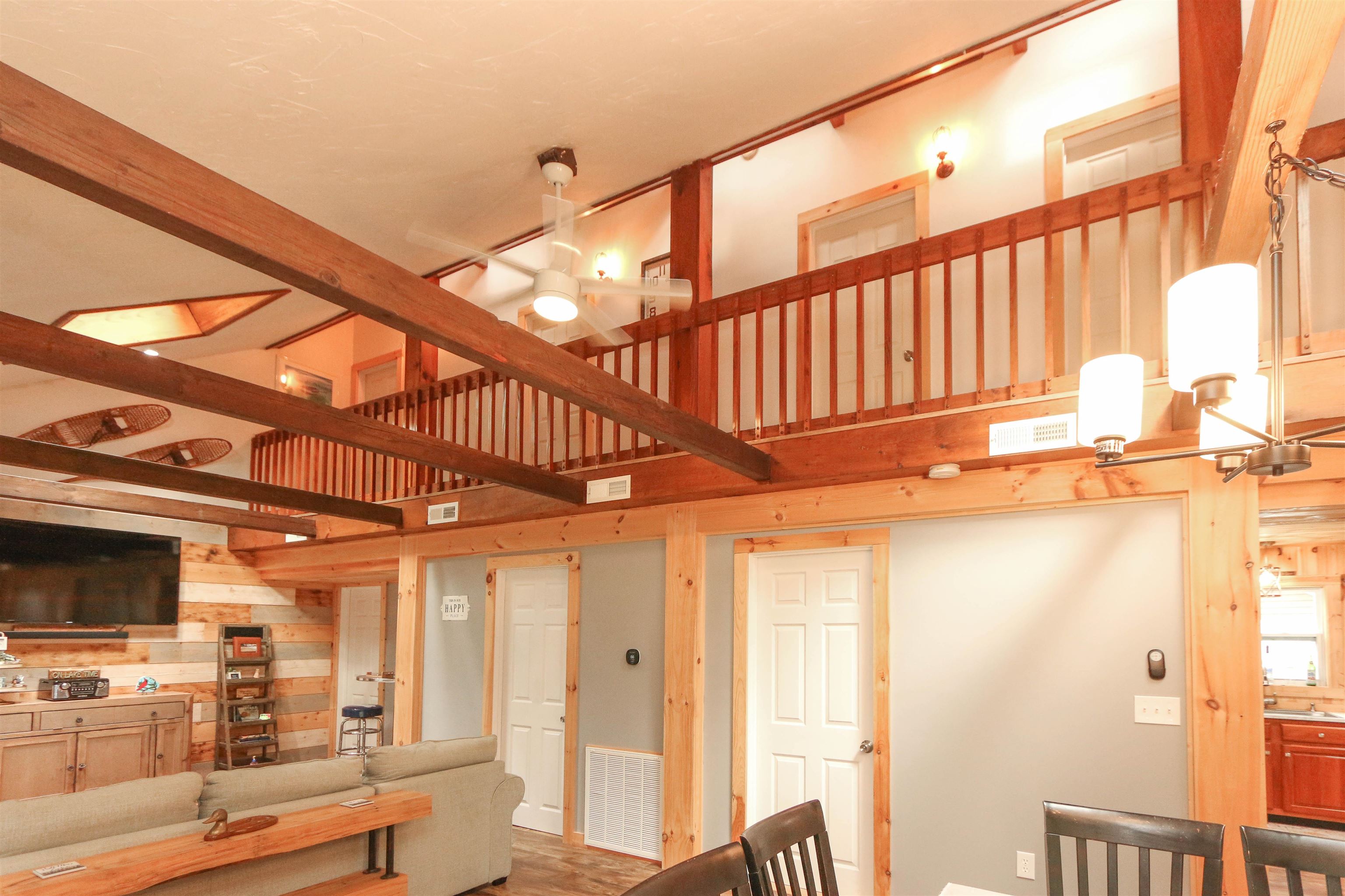 Dining/Living Room Area