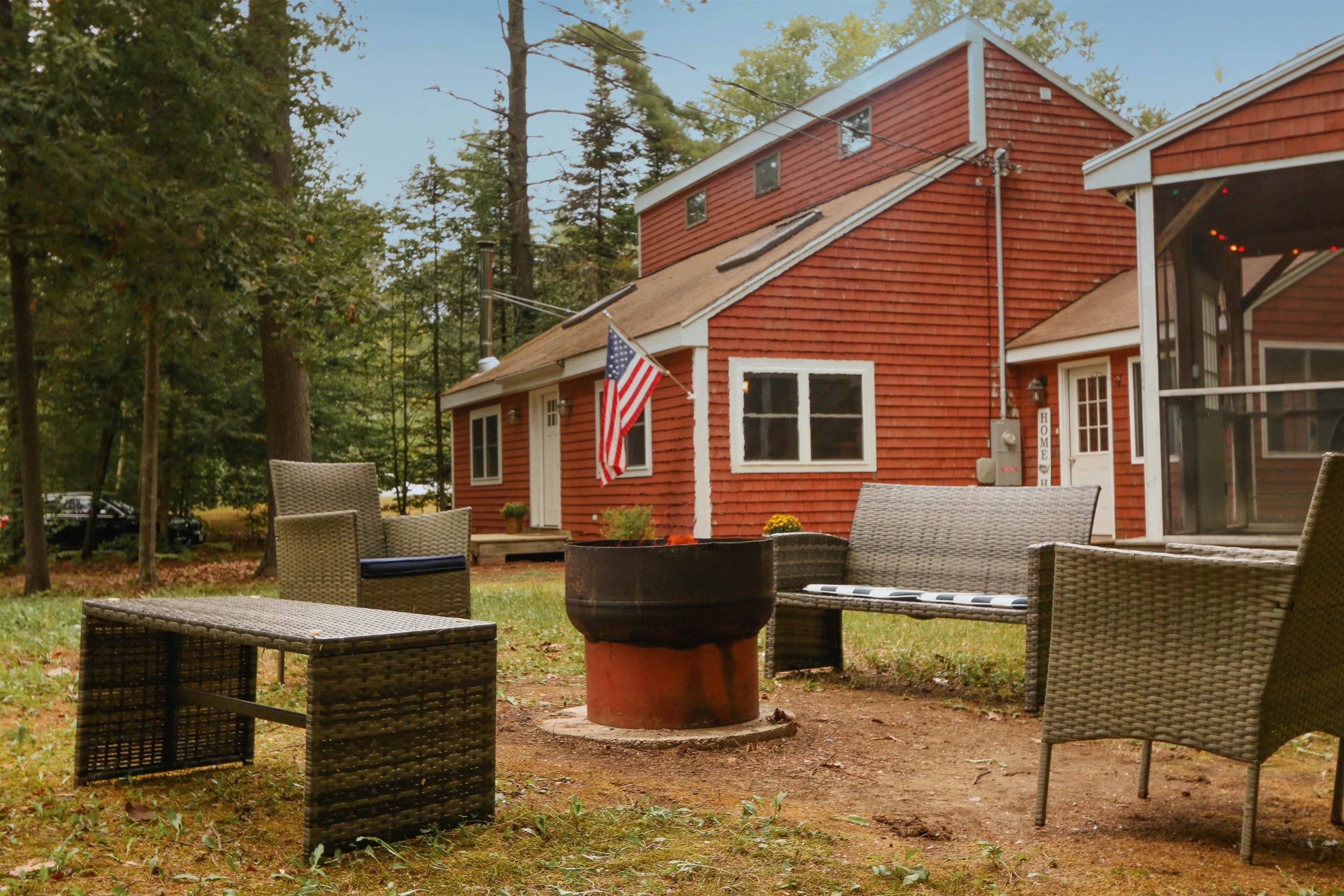 Exterior Side & Screened Porch
