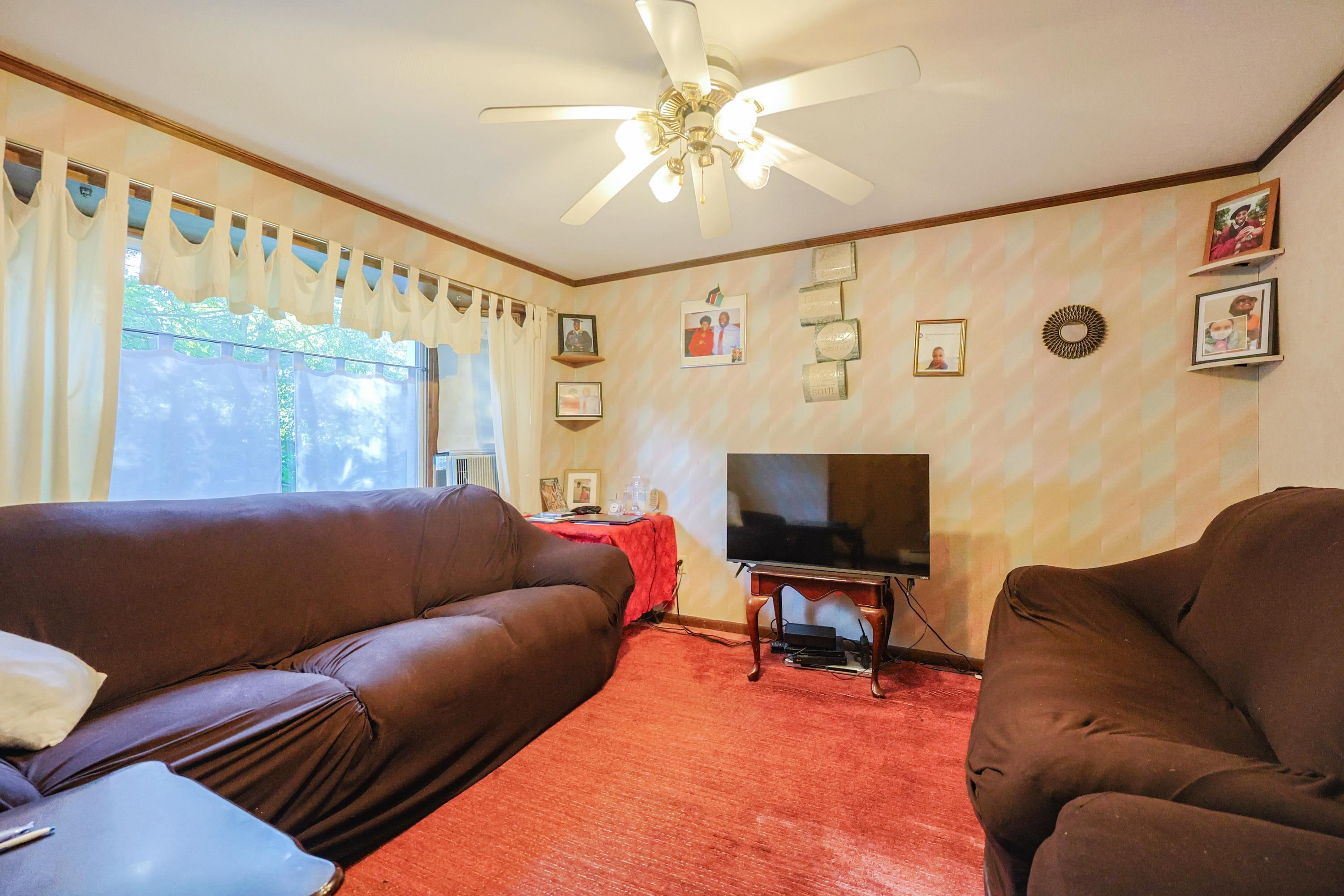 Photo 11 of 45