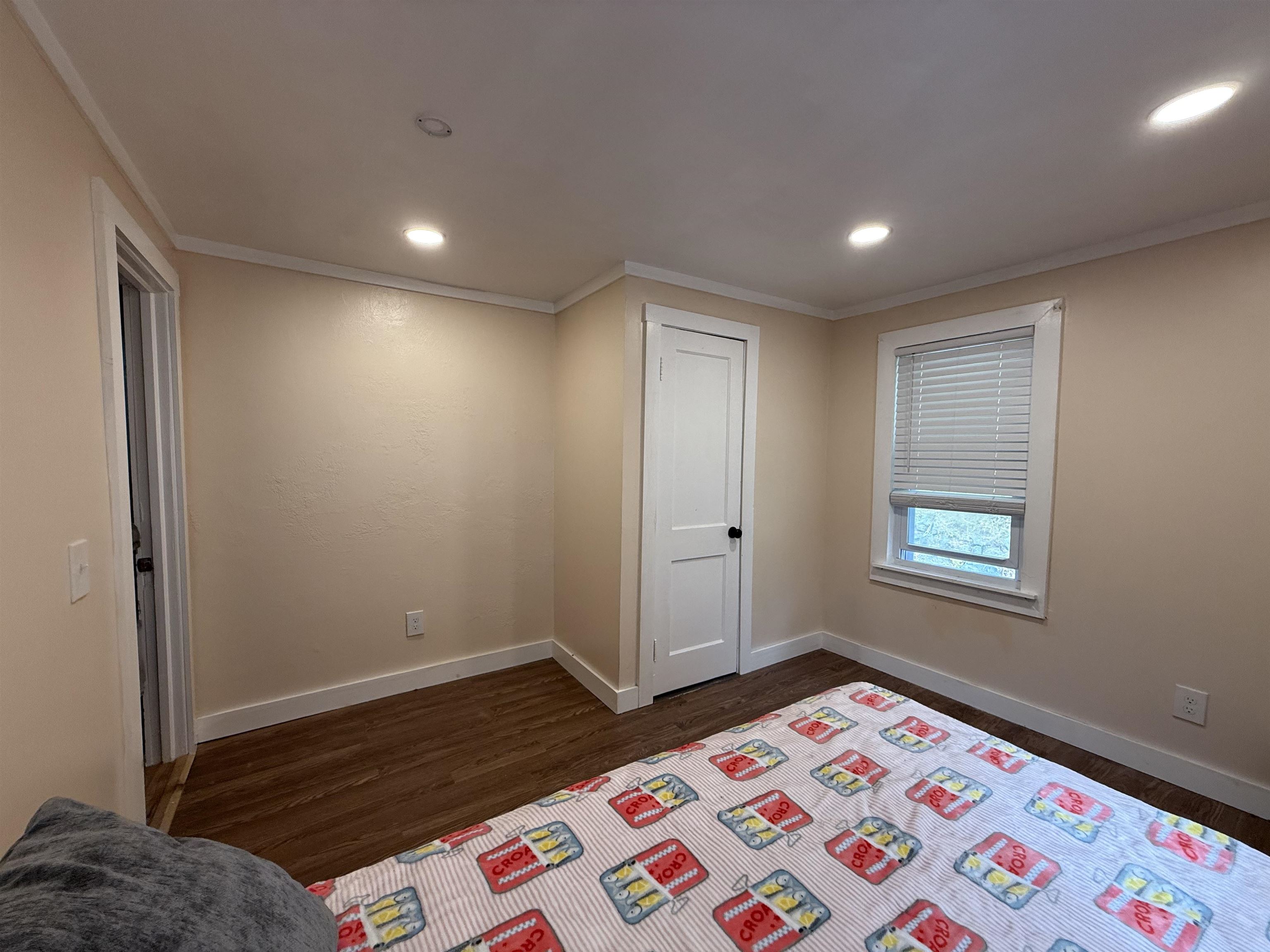 2nd Bedroom 24104070