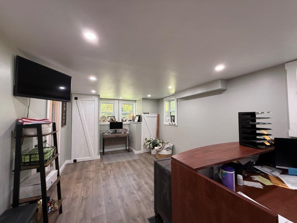 New Office/Recreation Room 24046579