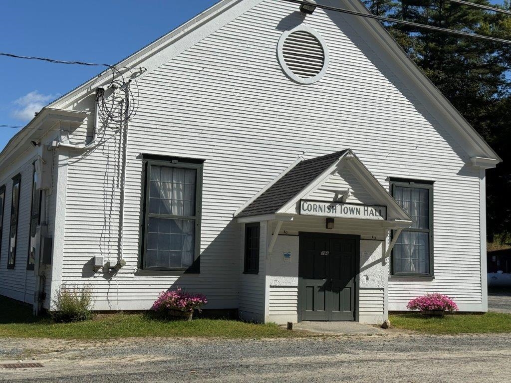 Cornish Town Hall 24046680