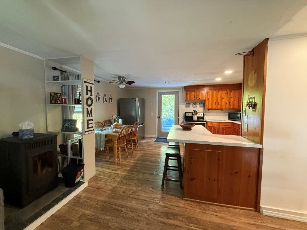 Pellet Stove Included 24046552