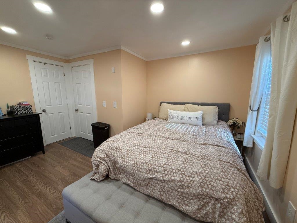 Bedroom 24046563