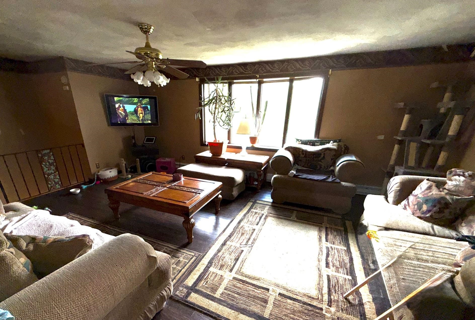 Photo 7 of 35