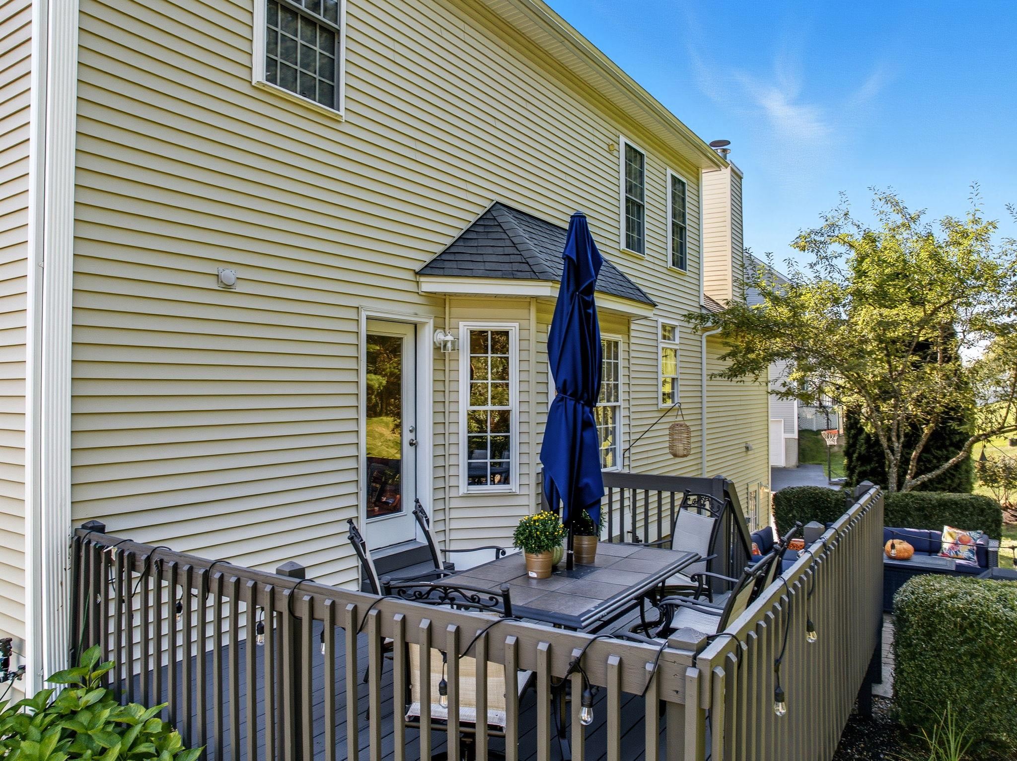 Dining Deck