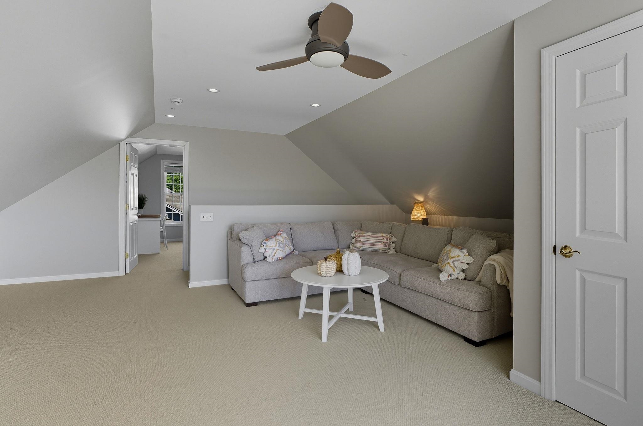 3rd Floor Bonus Room
