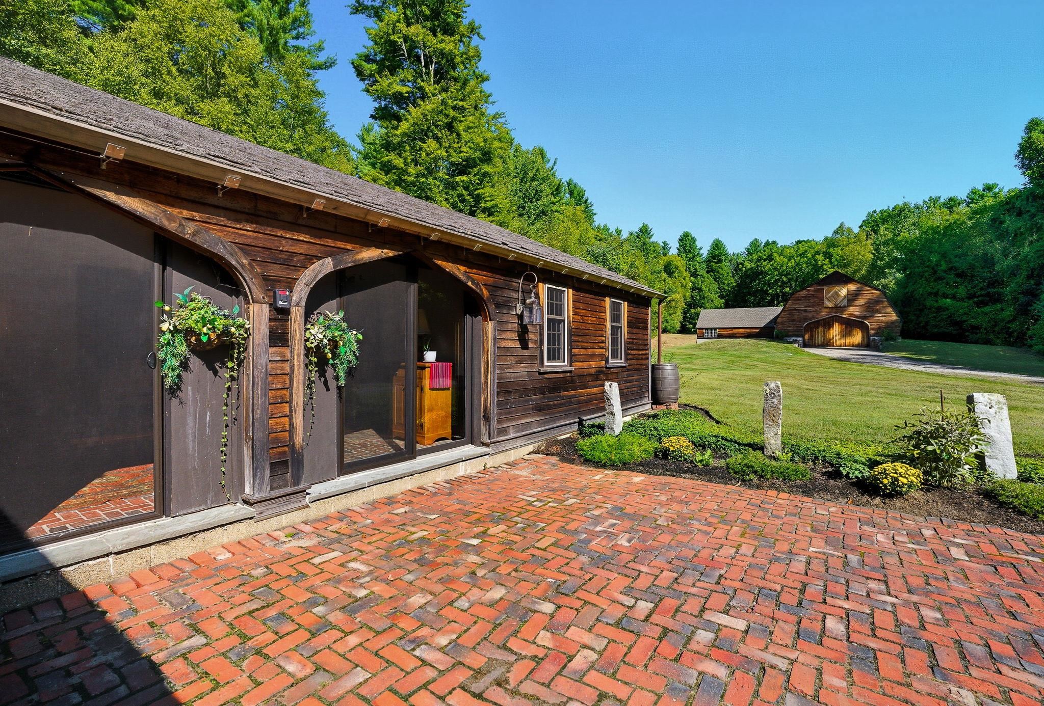 Brick Patio & Stonework