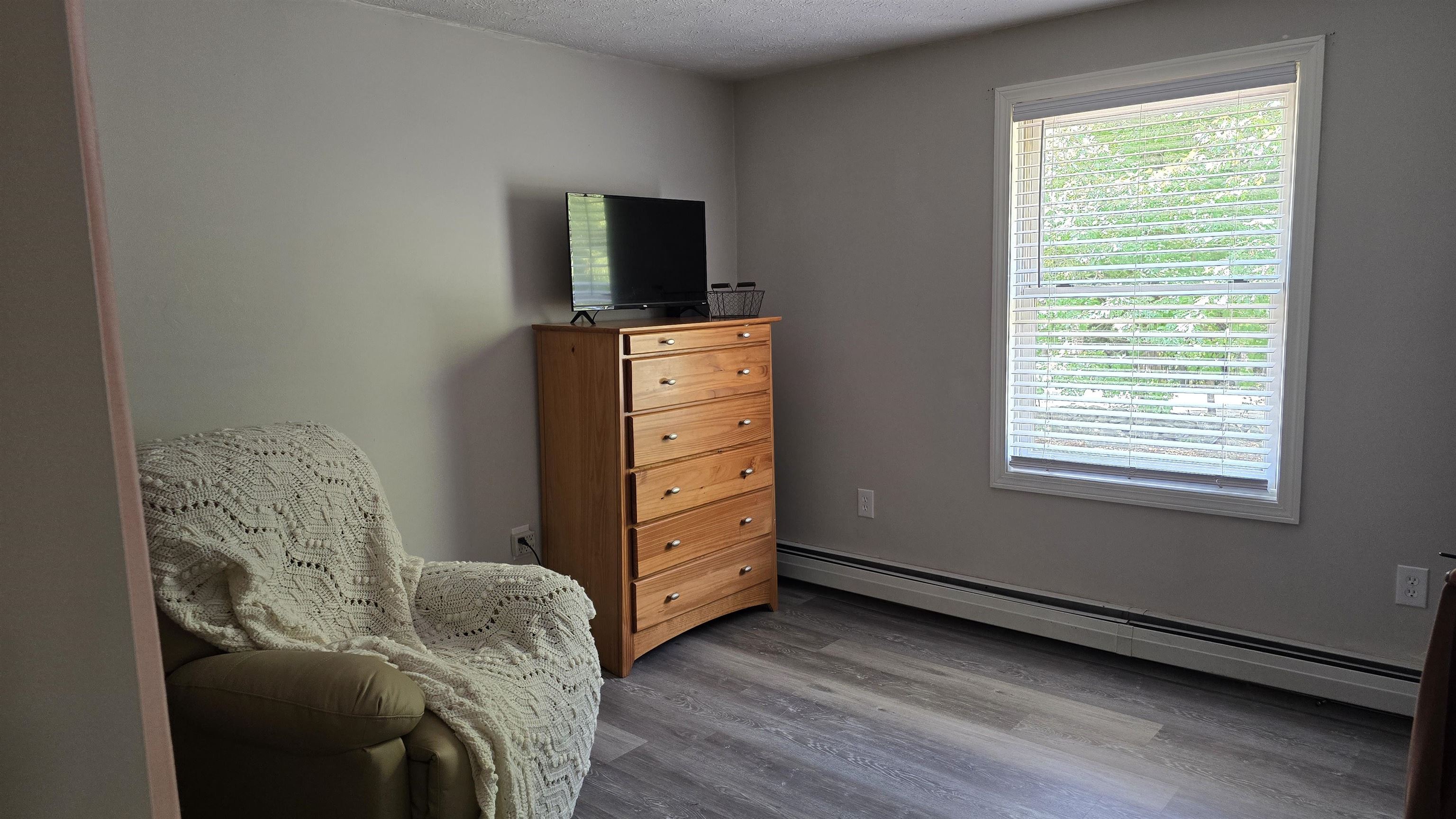 Bedroom Outward View