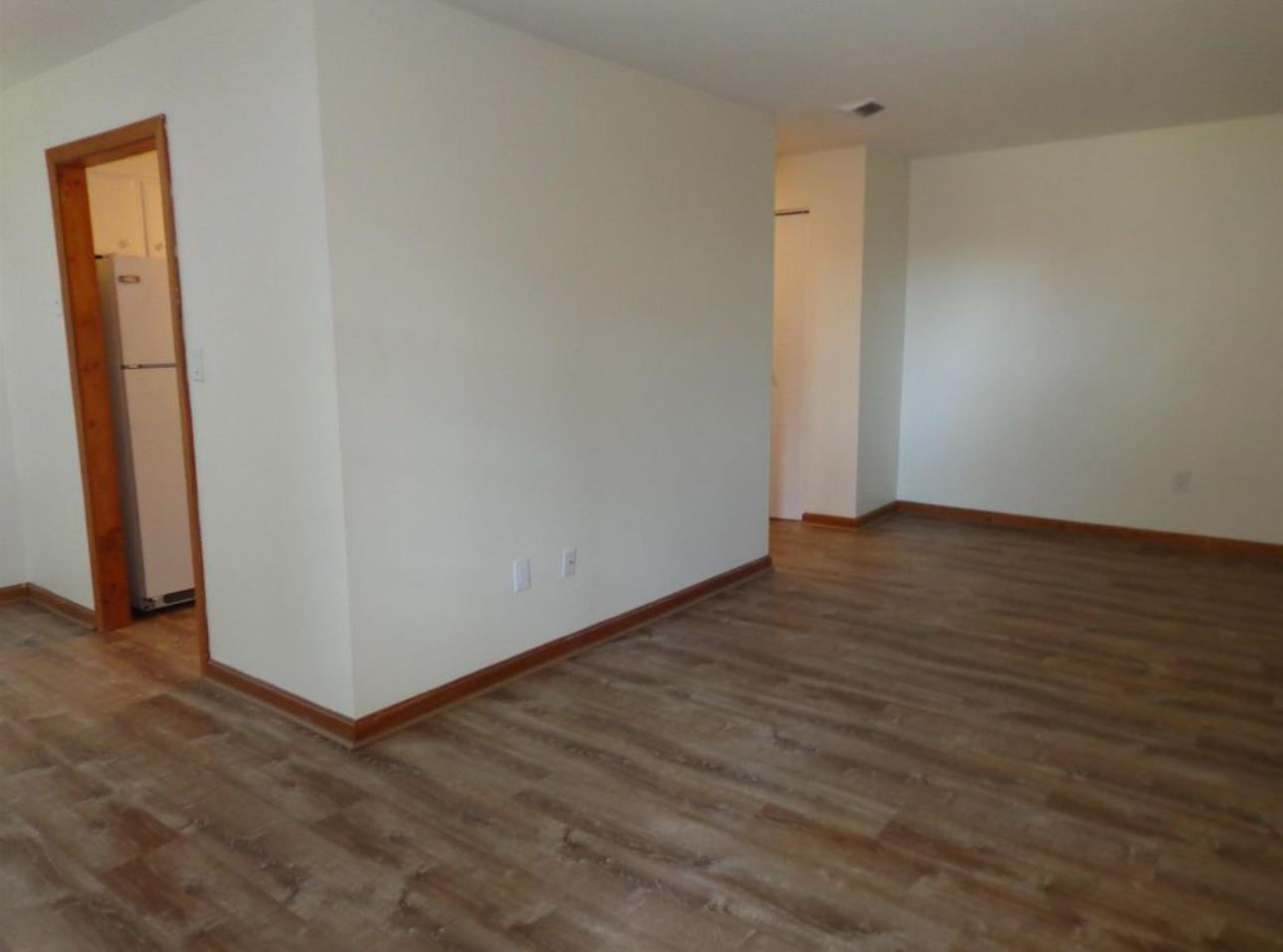 Photo 6 of 26