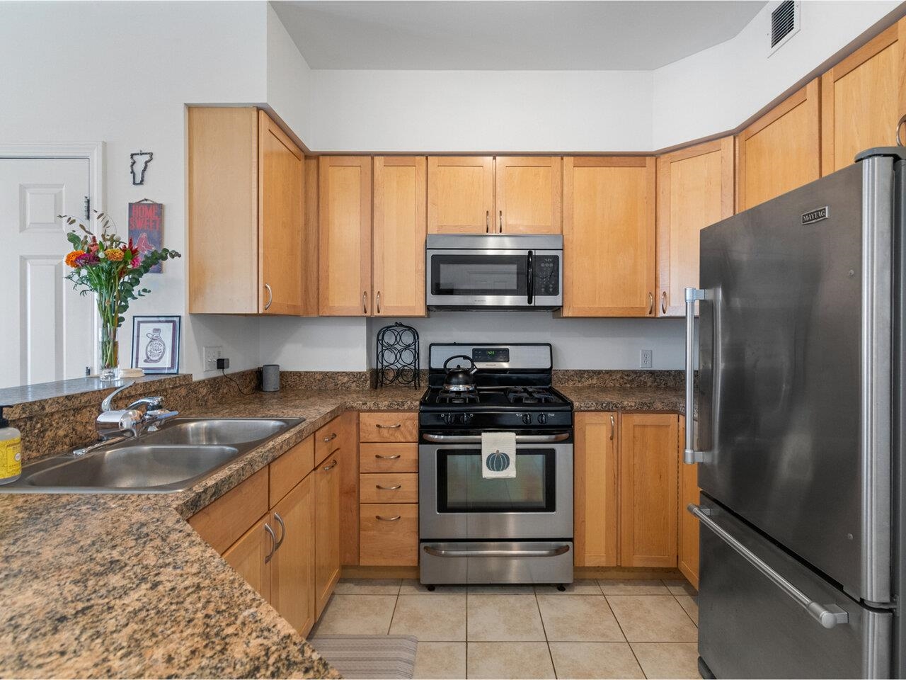 Homes for sale in Colchester, VT | 33 Naomi'S Way #303, Colchester, VT 05446 | MLS# 5061921