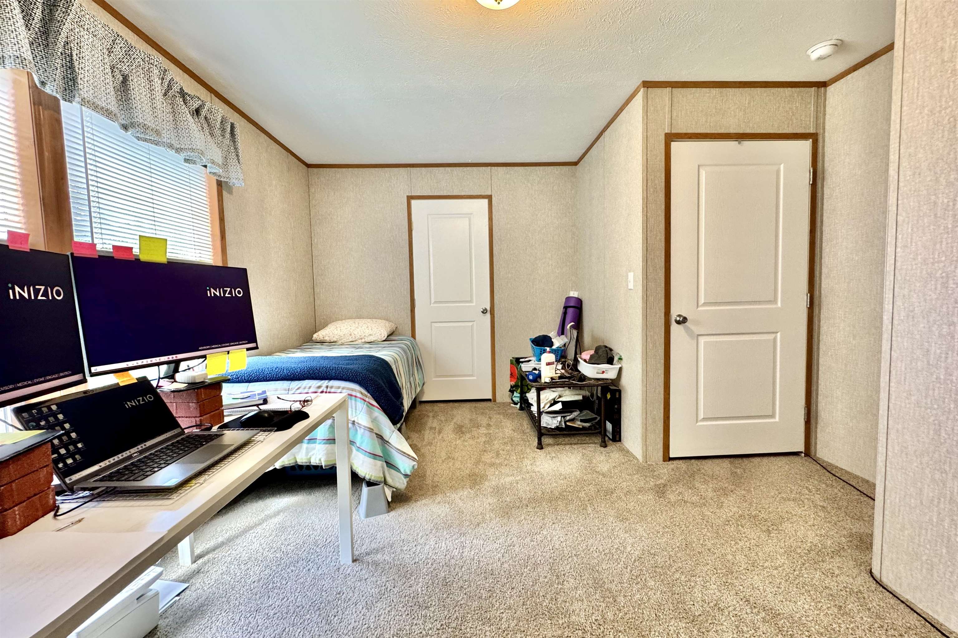 Photo 19 of 24