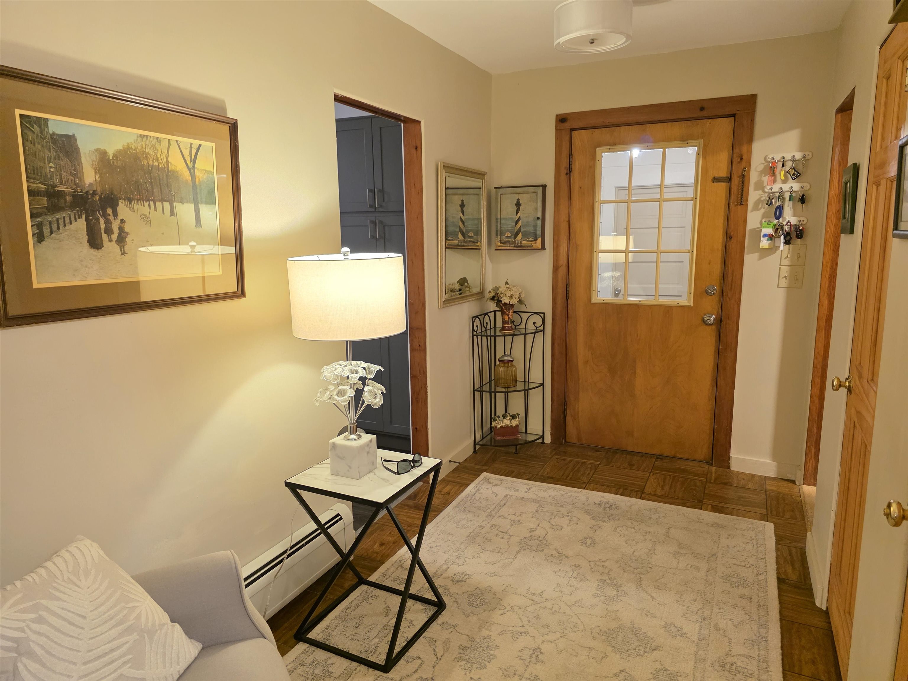 Entry Way 24196555