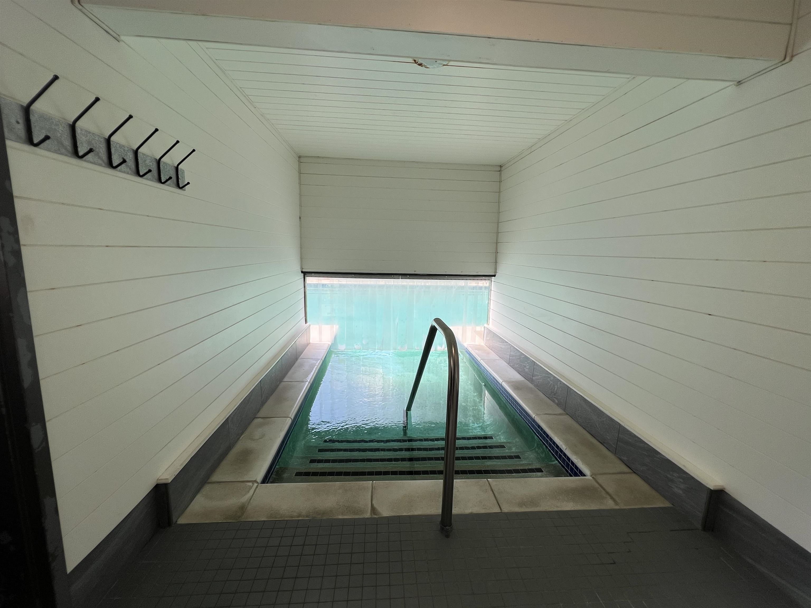 Indoor entry to outdoor pool