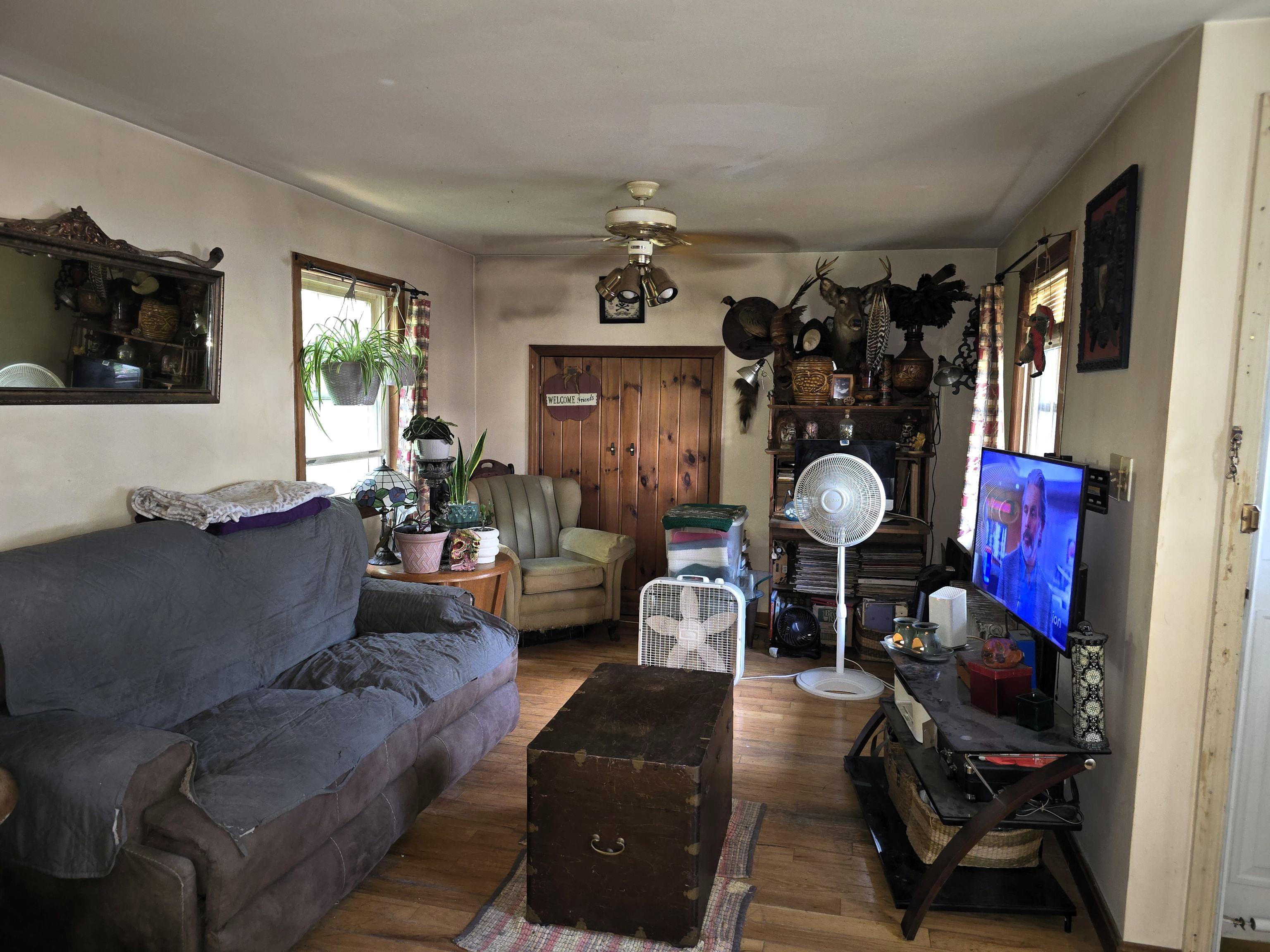 Photo 8 of 26