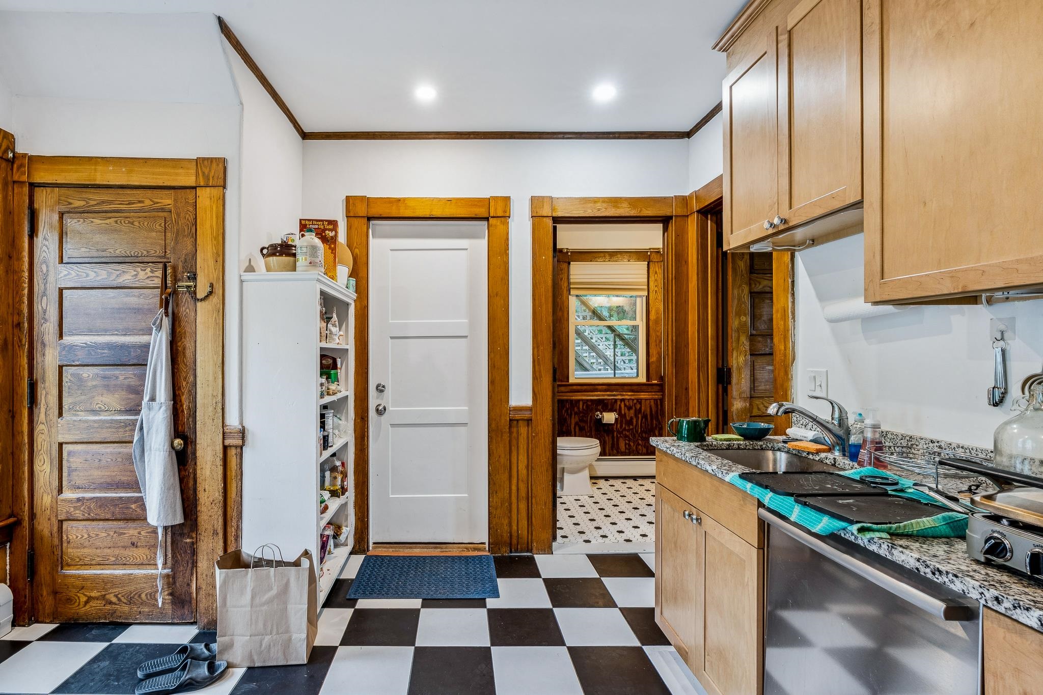 Basement Access with Laundry-First Floor