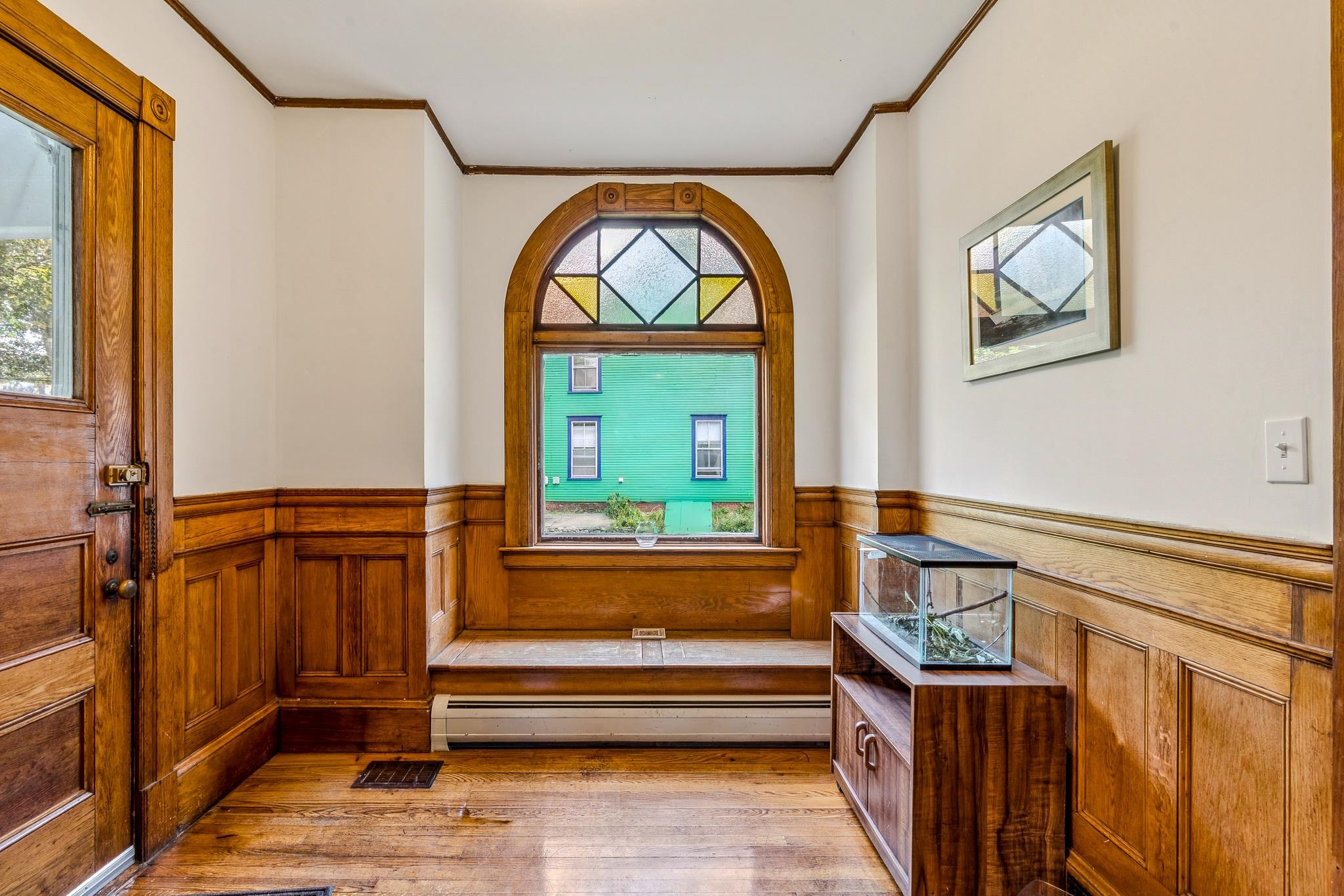 Restored Details in Entry on First floor