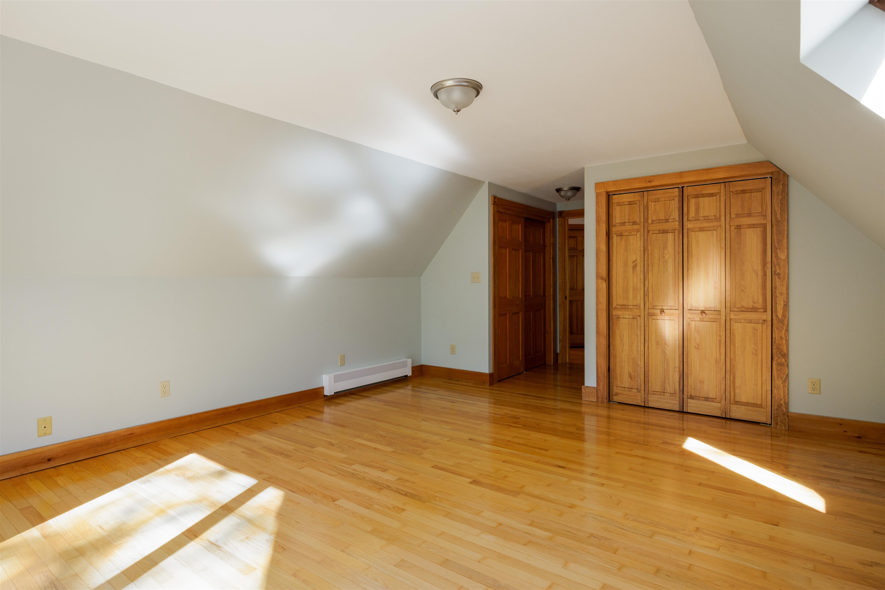 17x14 Primary Bedroom 24133081