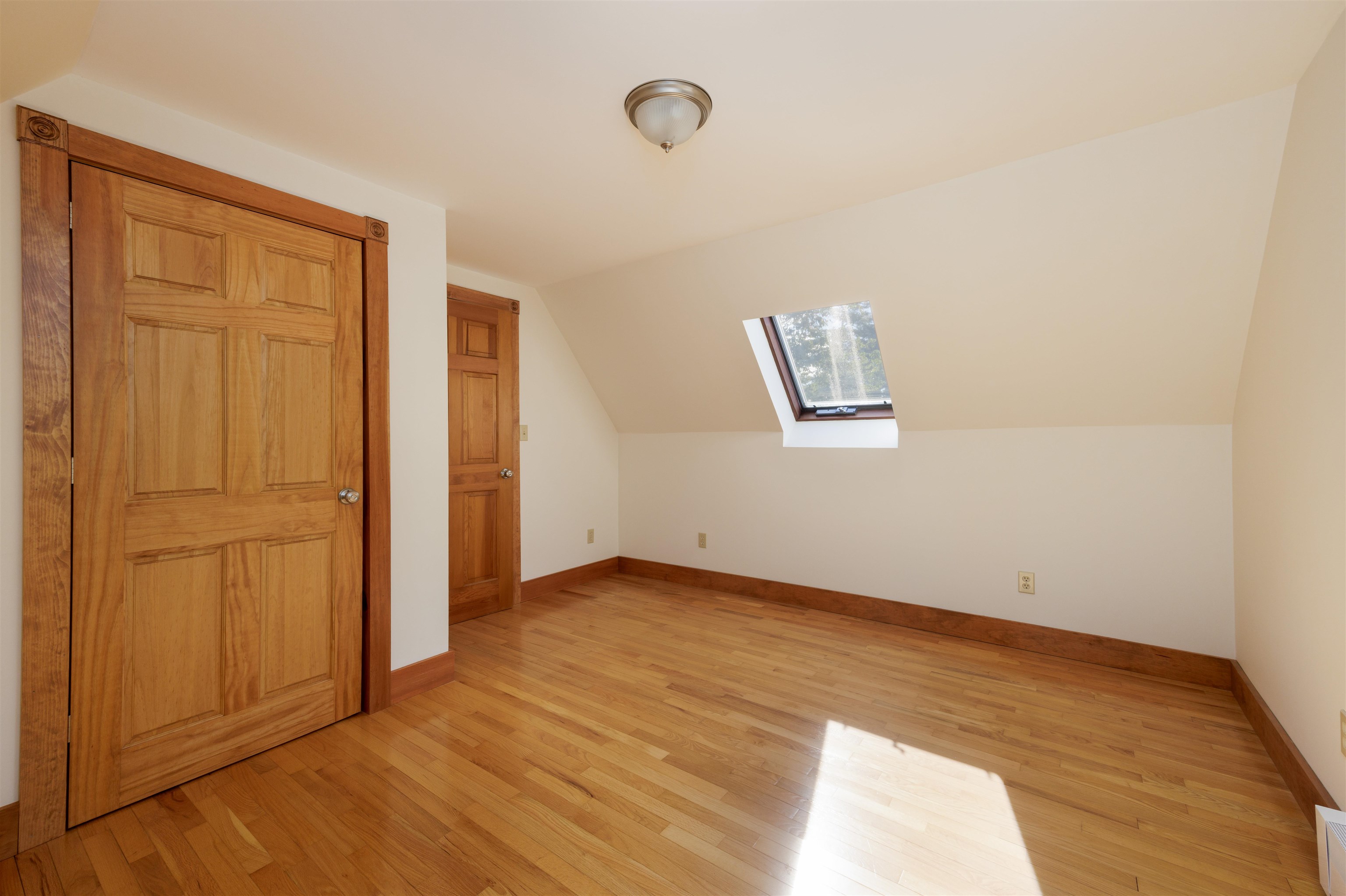 Bedroom #3 24133659
