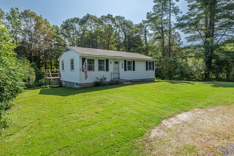 Homes for sale in Manchester, VT | 557 Beech St, Manchester, VT 05255 | MLS# 5062576