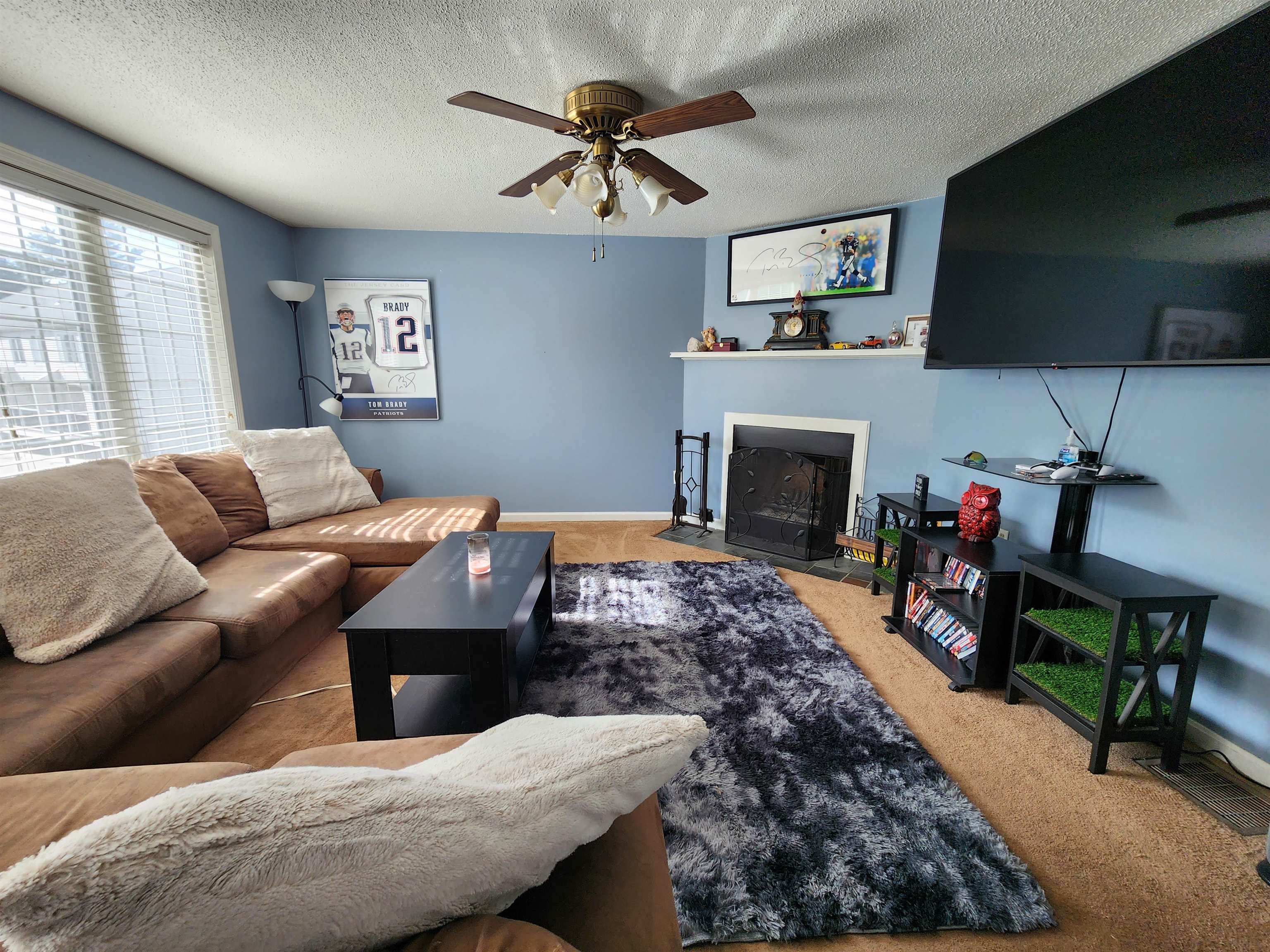 Photo 14 of 33