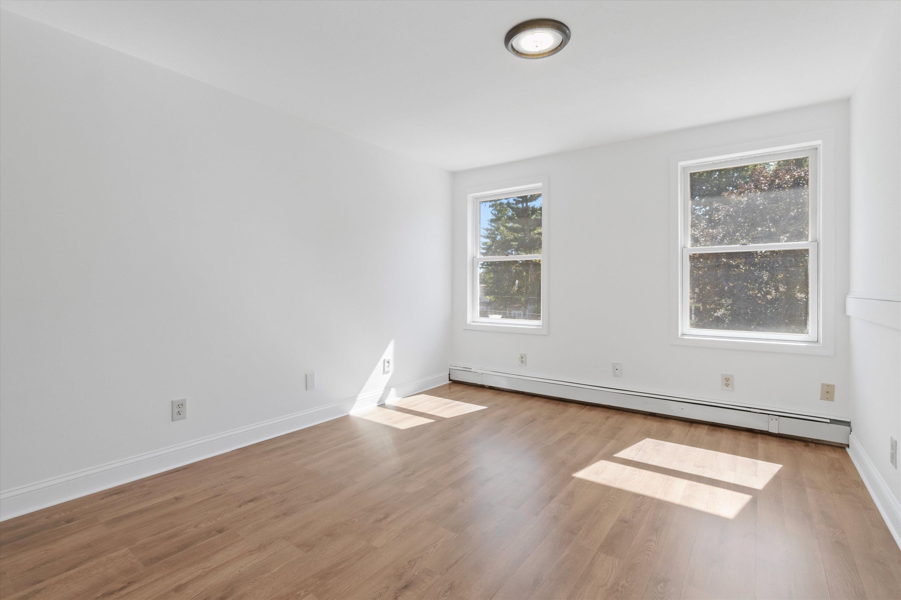 Bedroom 5 (2nd Fl)