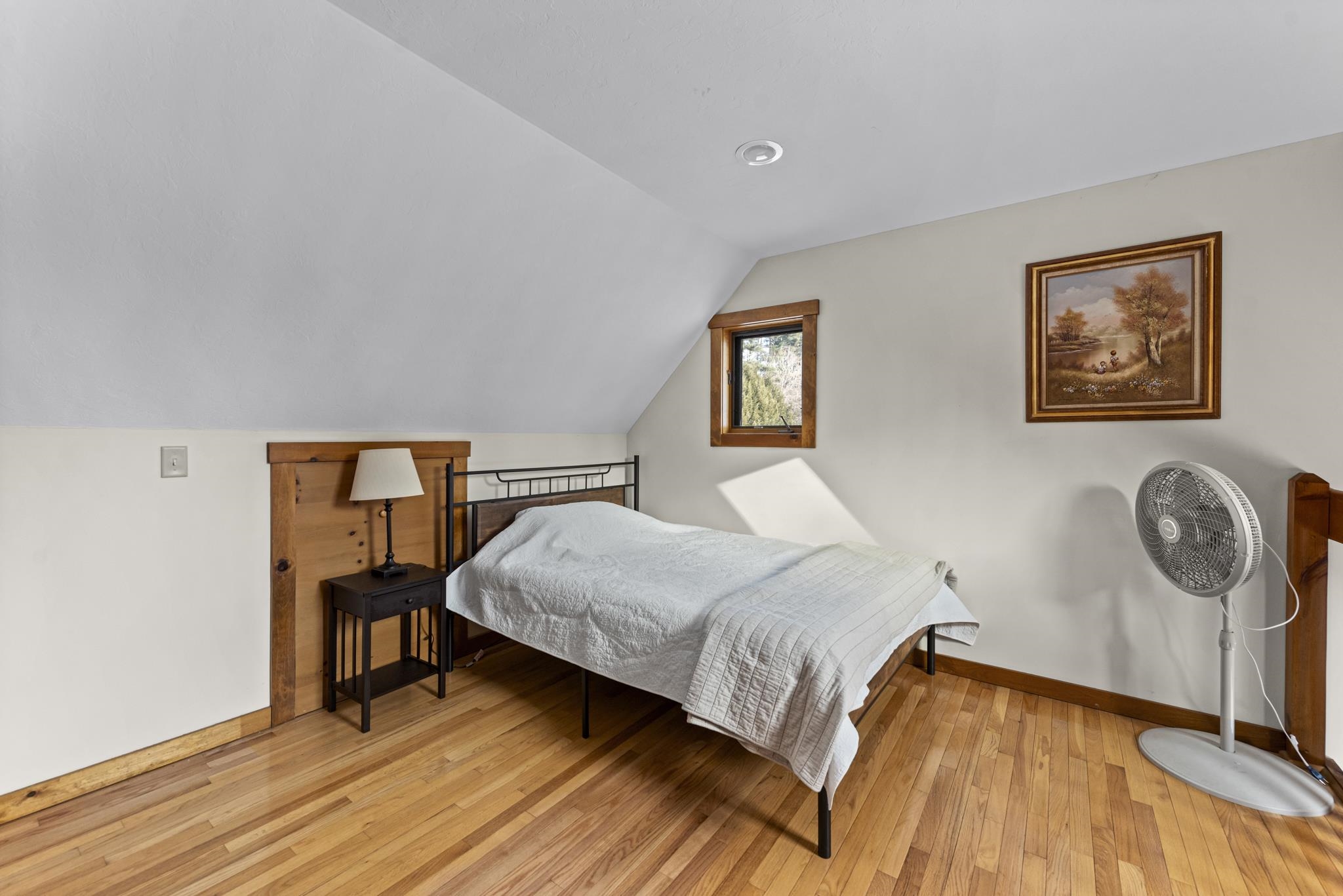 Huge loft can be overflow sleeping area or second living space