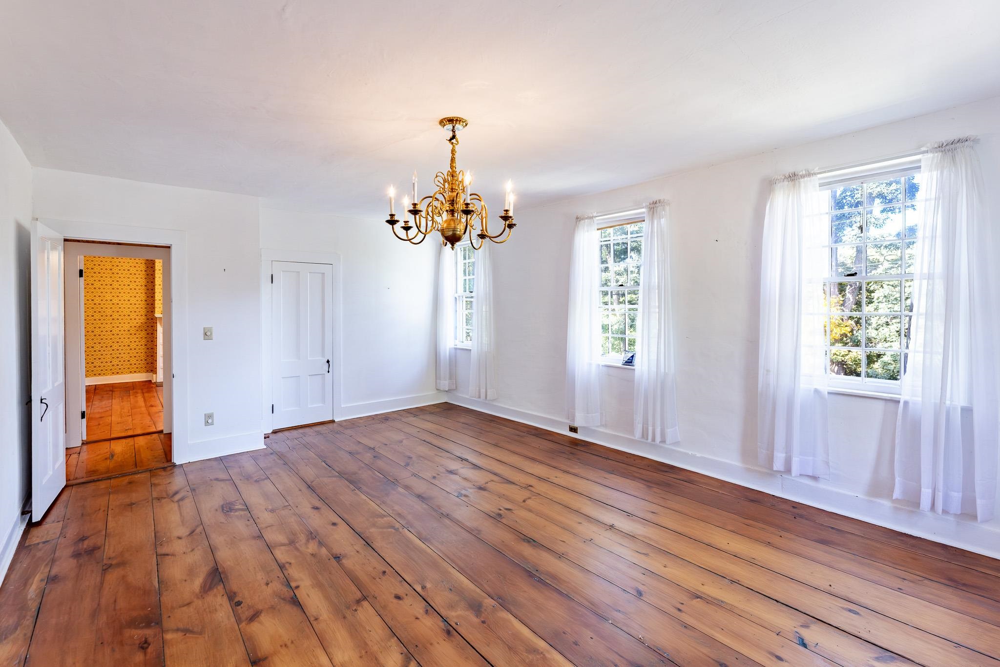 Second floor primary bedroom