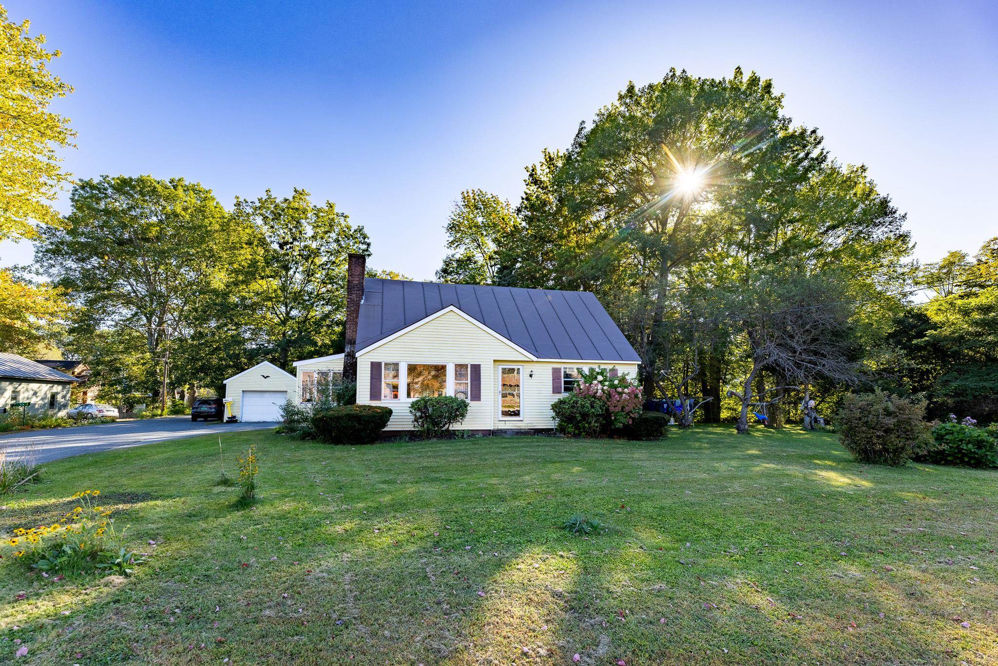 Homes for sale in Hartford, VT | 260 Highland Ave, Hartford, VT 05001 | MLS# 5063185