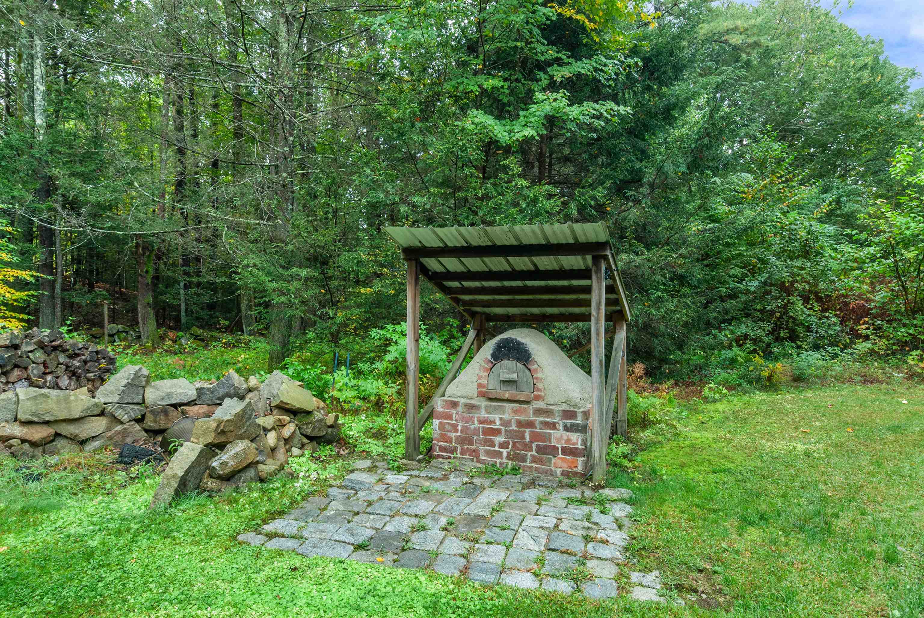 Photo 7 of 35