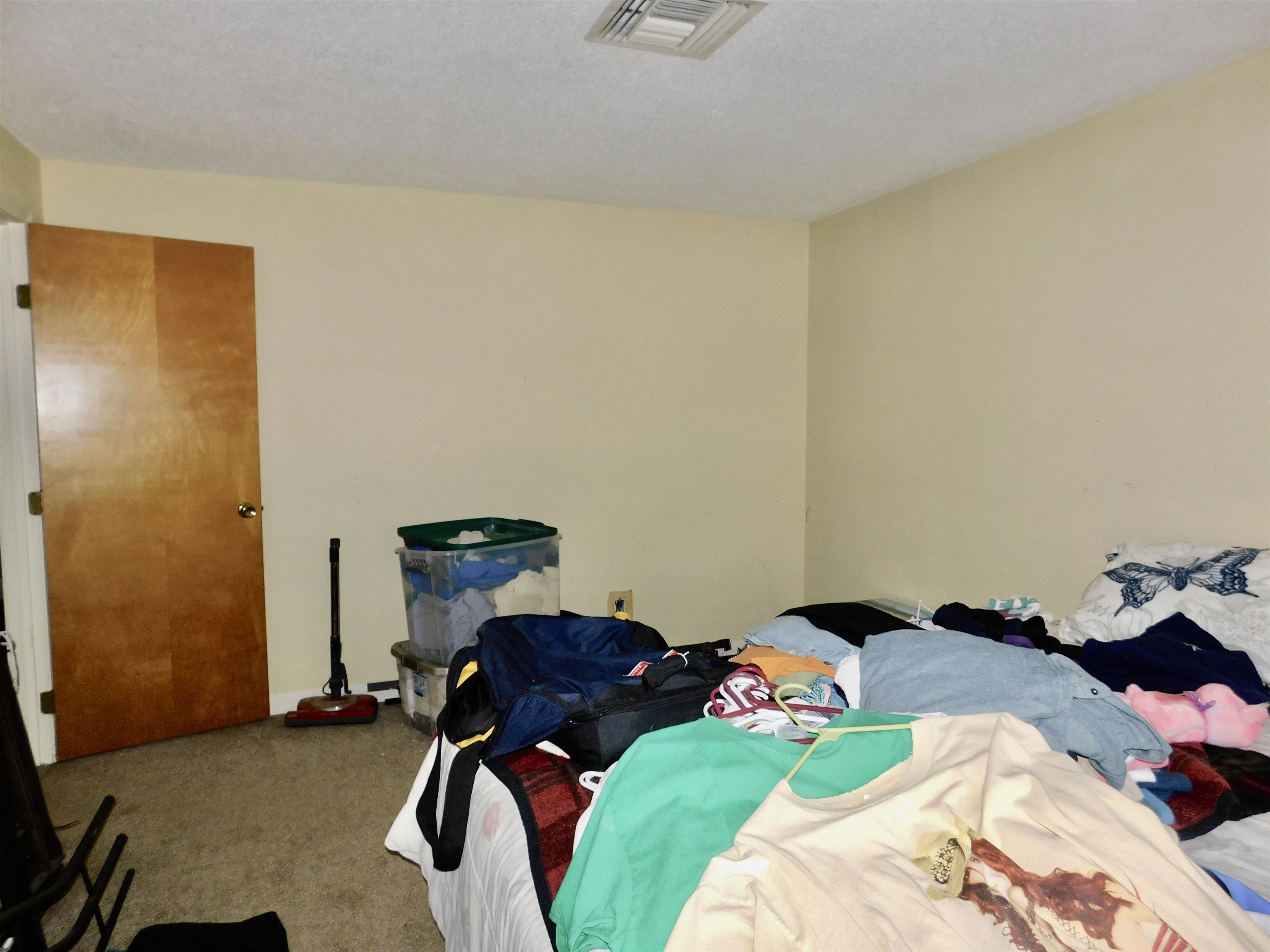 Photo 15 of 23