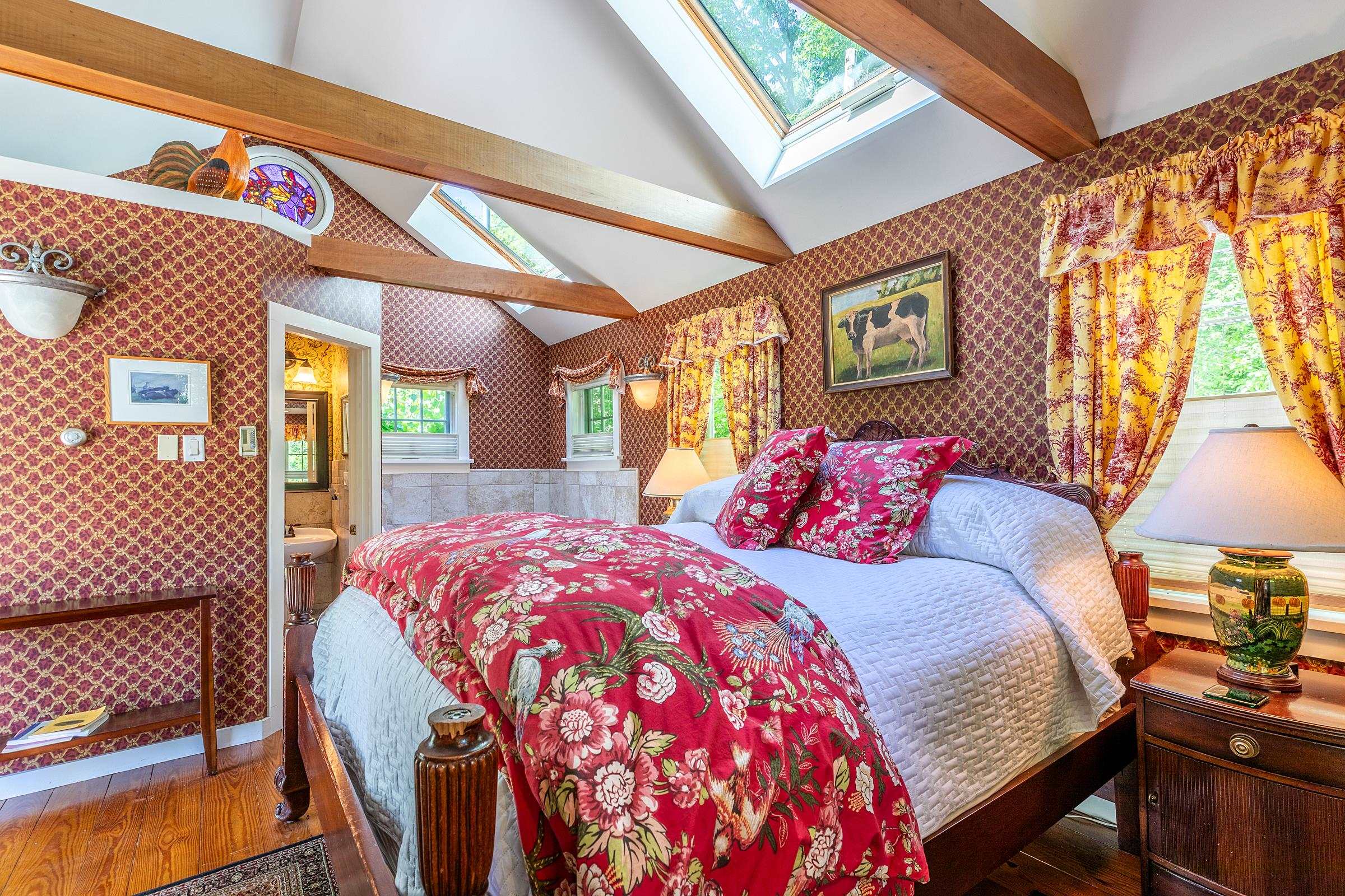 Guest cottage