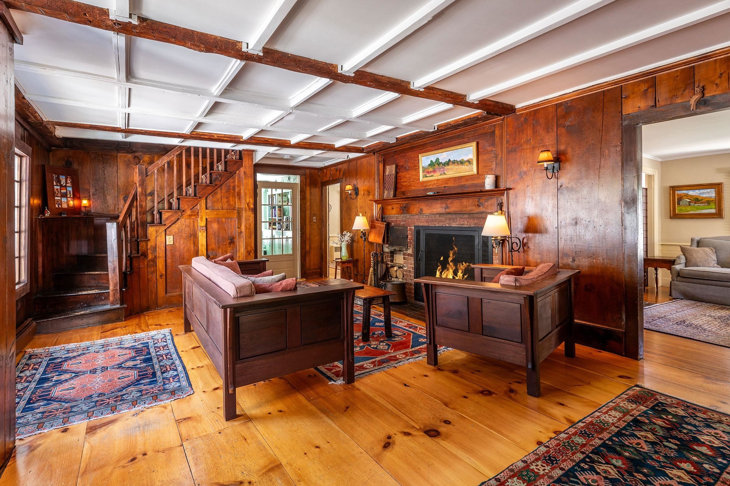 Historic Gathering Room/LR