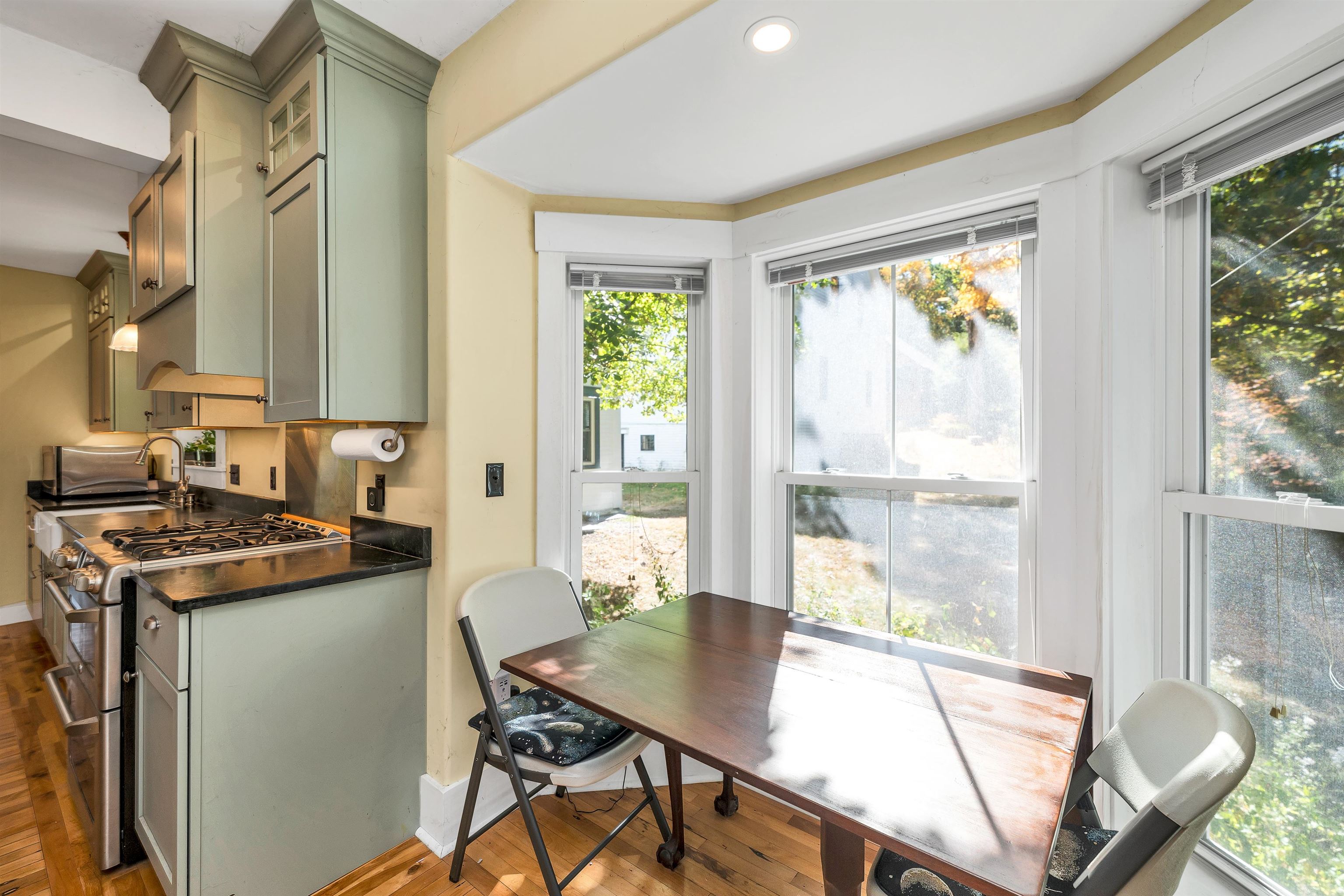 Breakfast nook