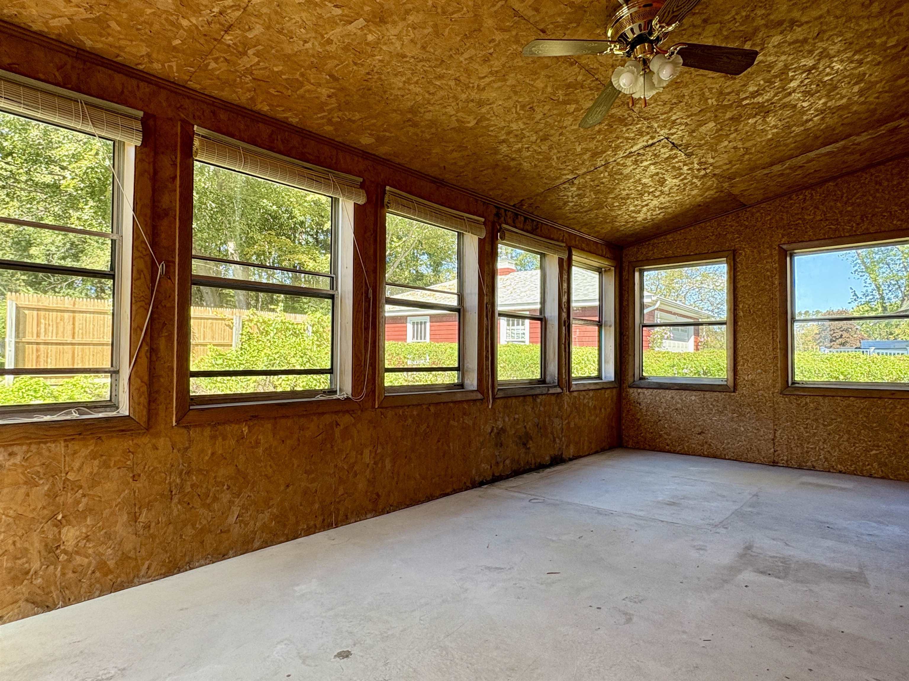 3 Season Room