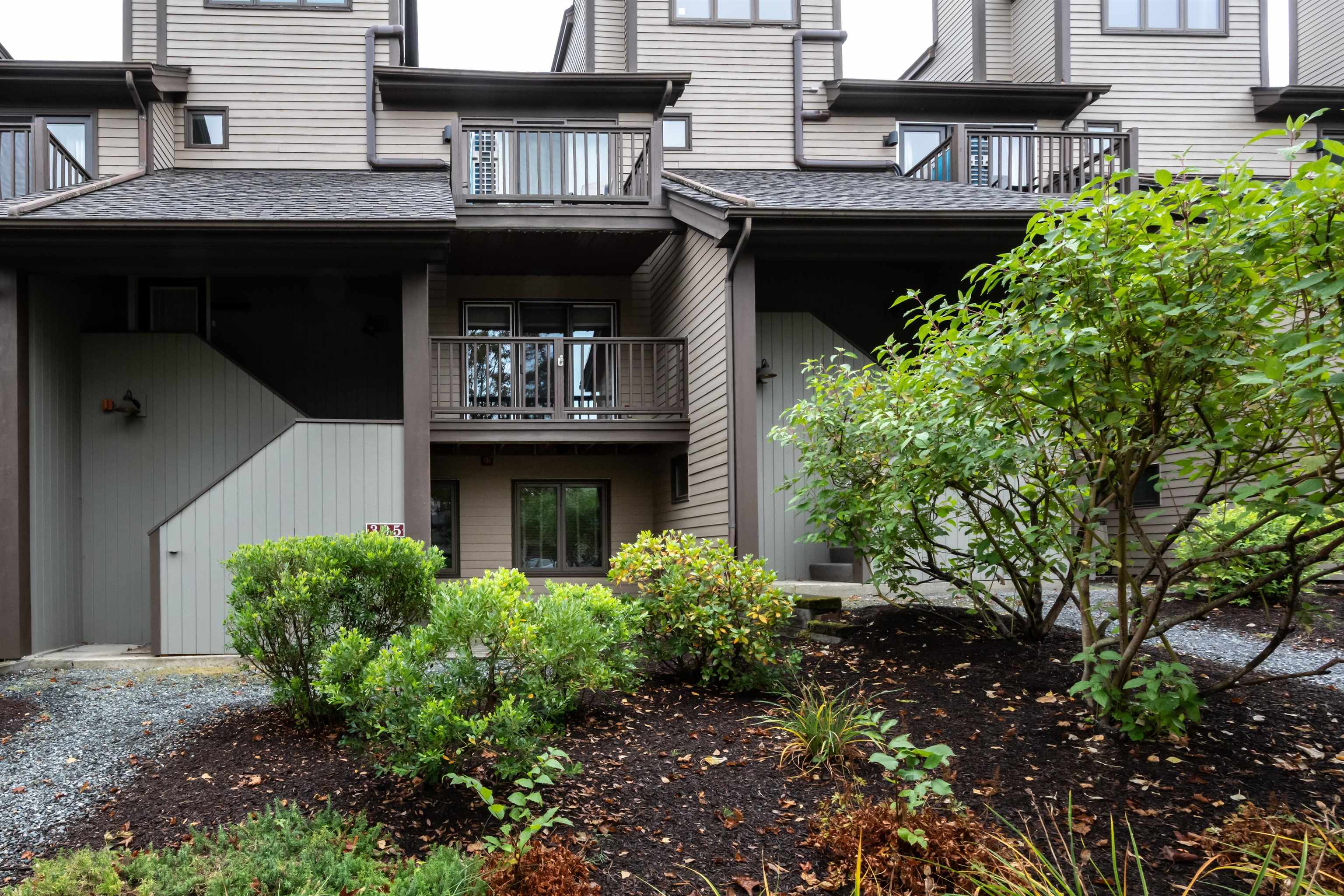 VILLAGE OF BROWNSVILLE IN TOWN OF WEST WINDSOR VT Condo for sale $$285,000 | $135 per sq.ft.
