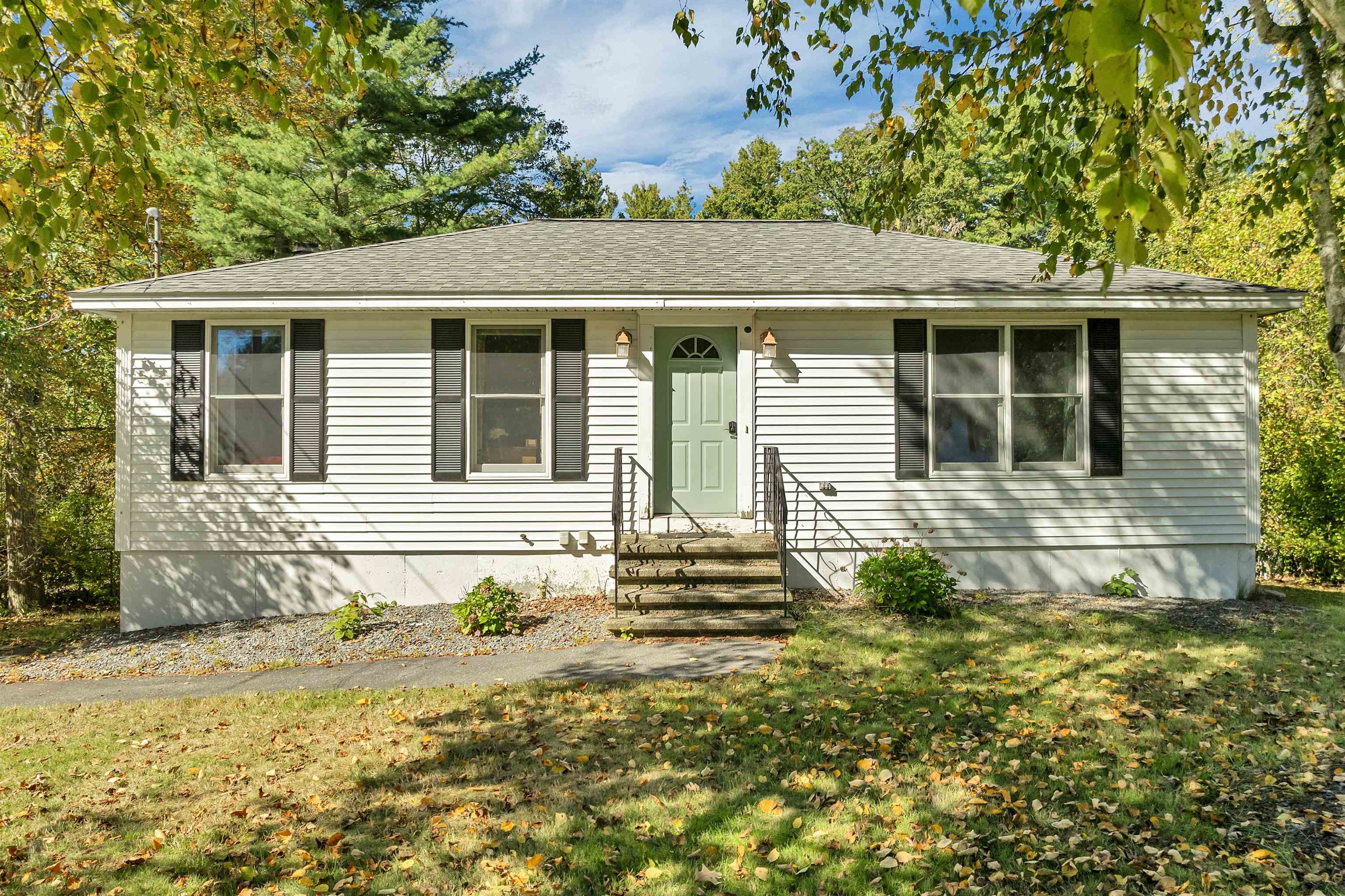 MLS 5063917: 35 Fraser Drive, Salem NH
