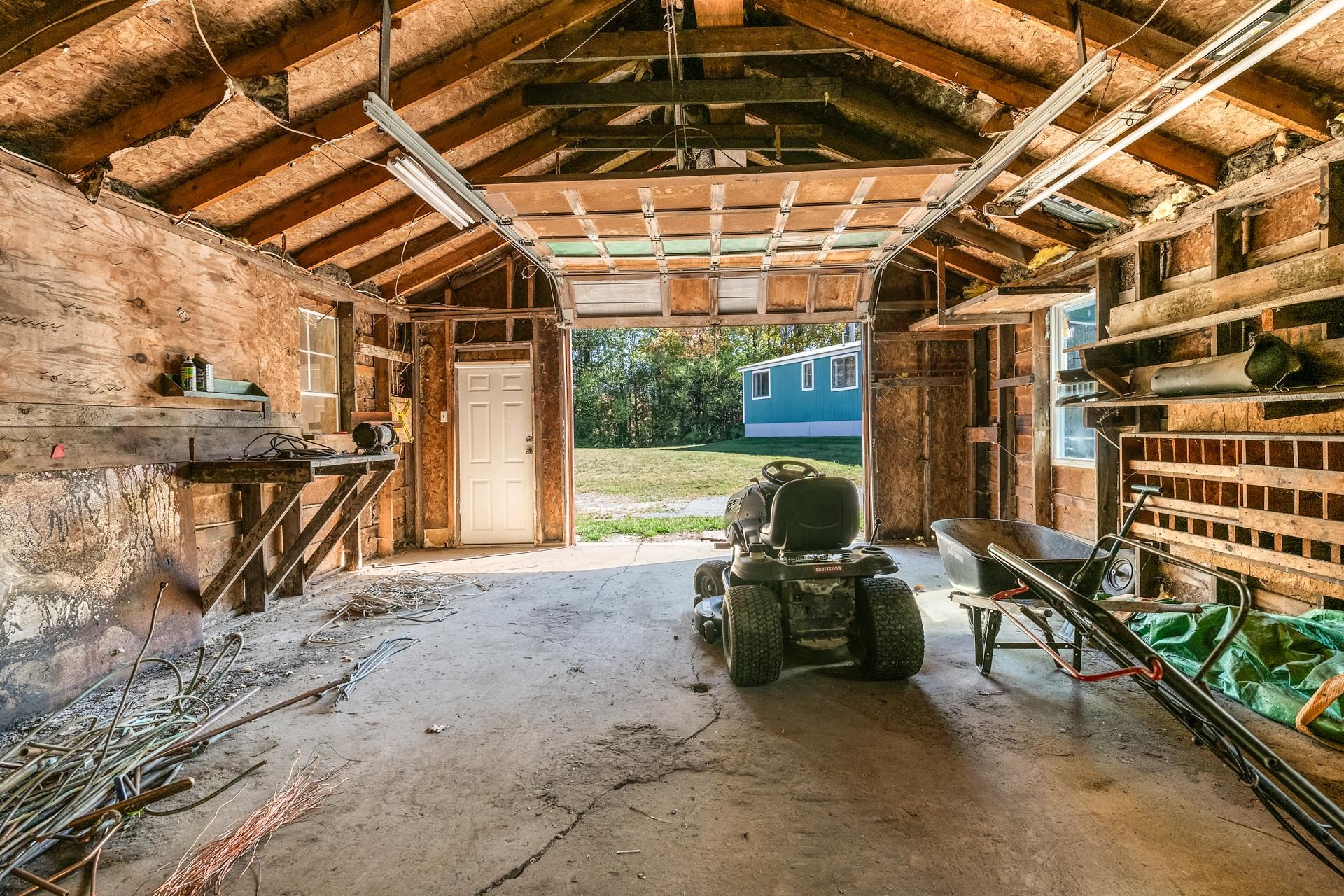 Attached Garage