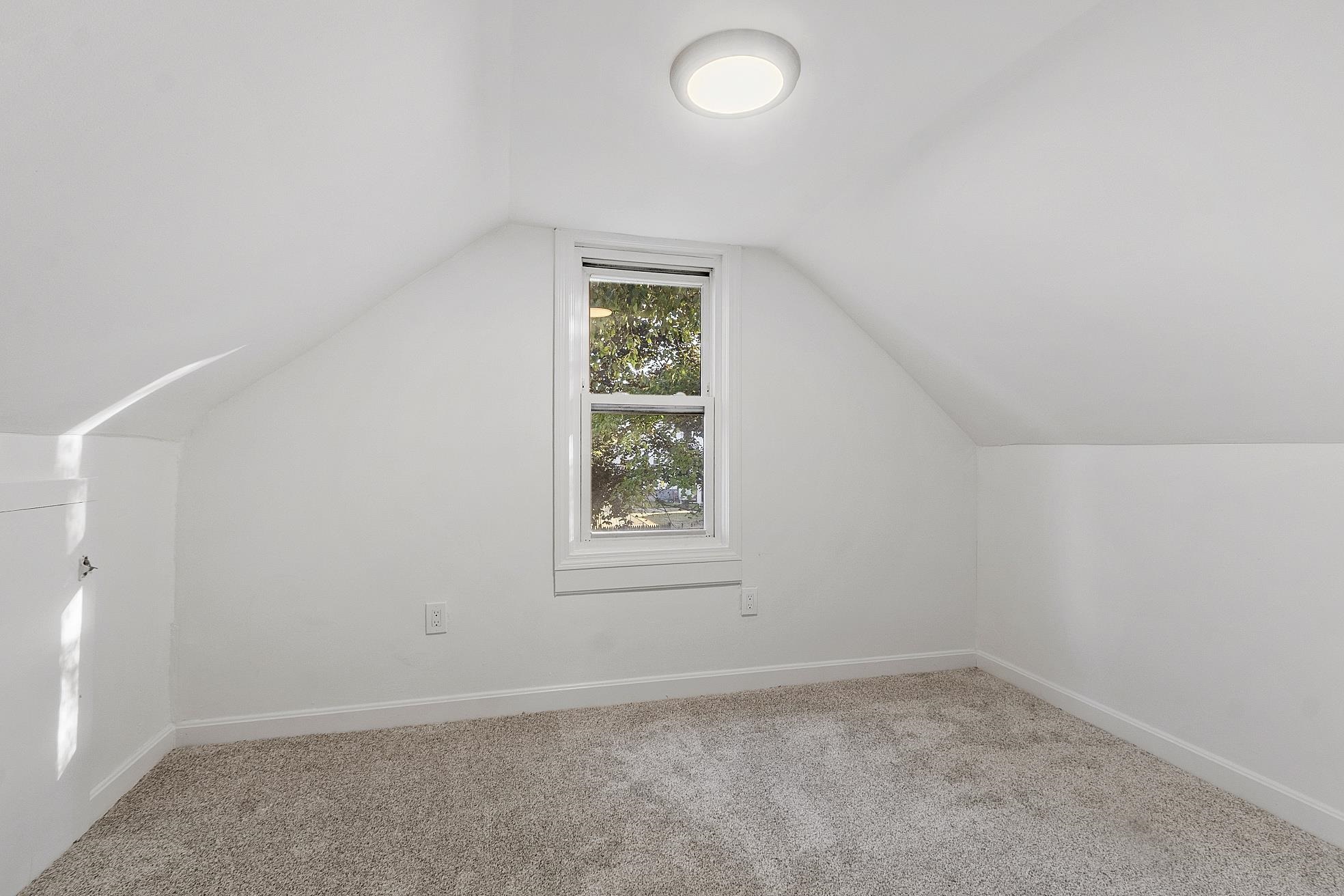 Bedroom 3 24198160