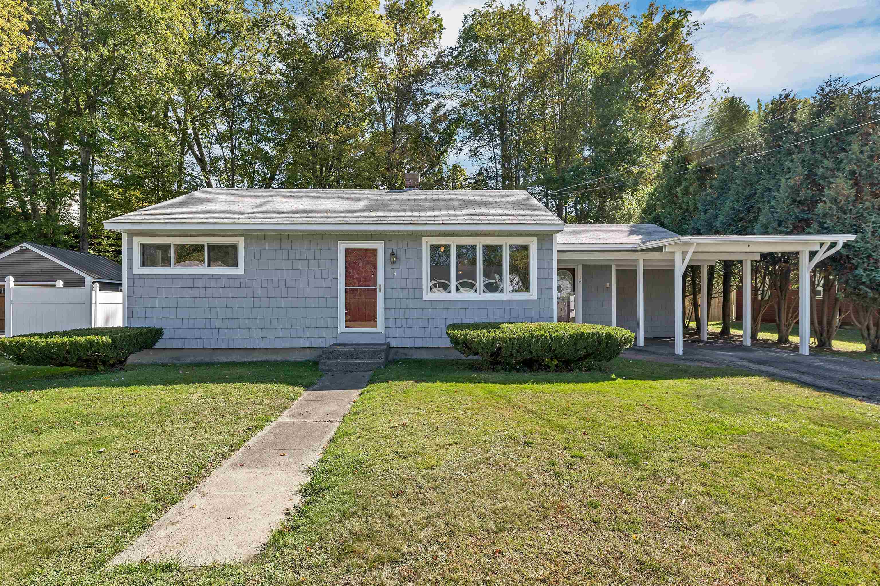 LEBANON NH Home for sale $$399,000 | $207 per sq.ft.