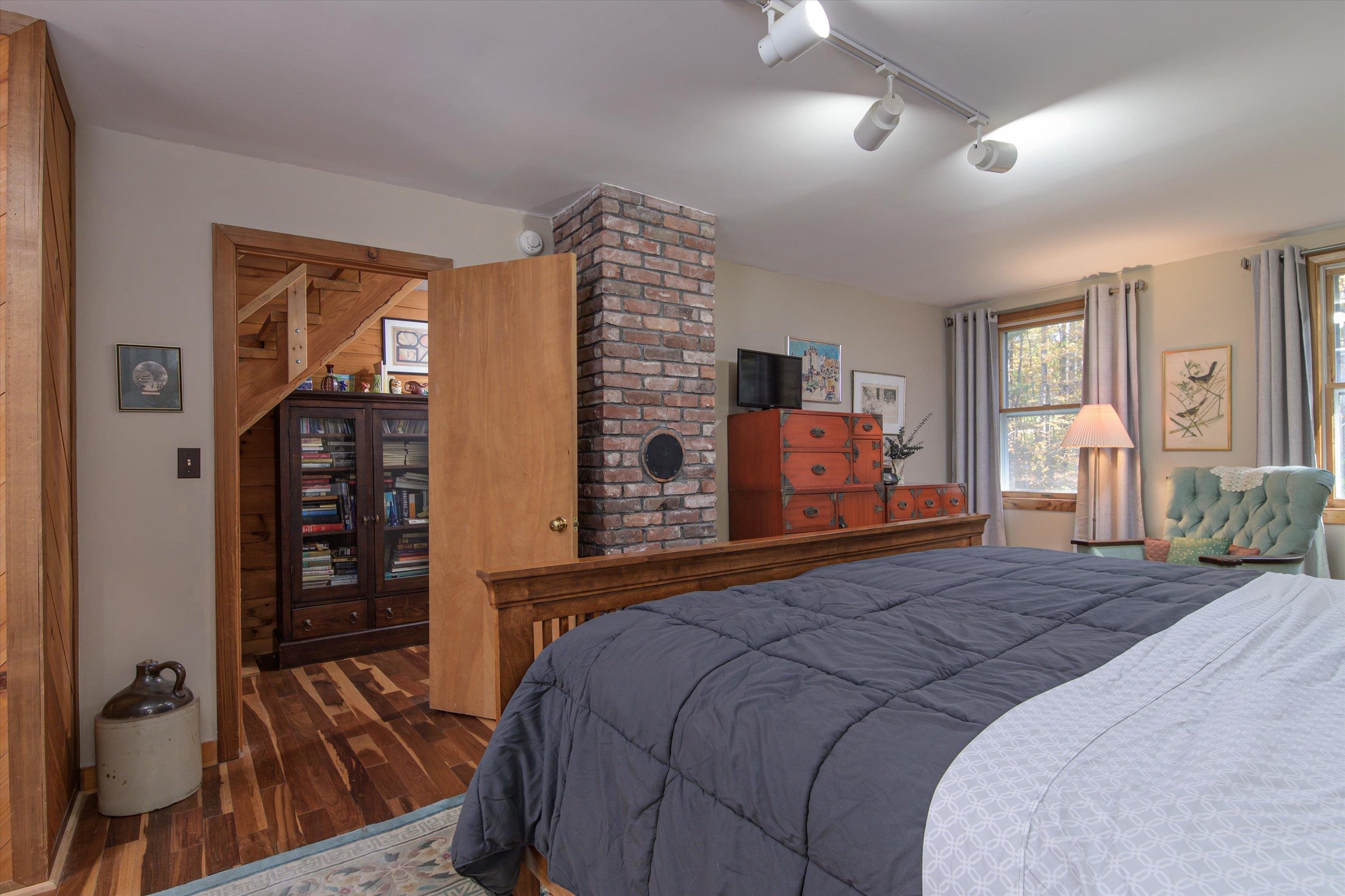 Hardwood flooring on 2nd and 3rd floors