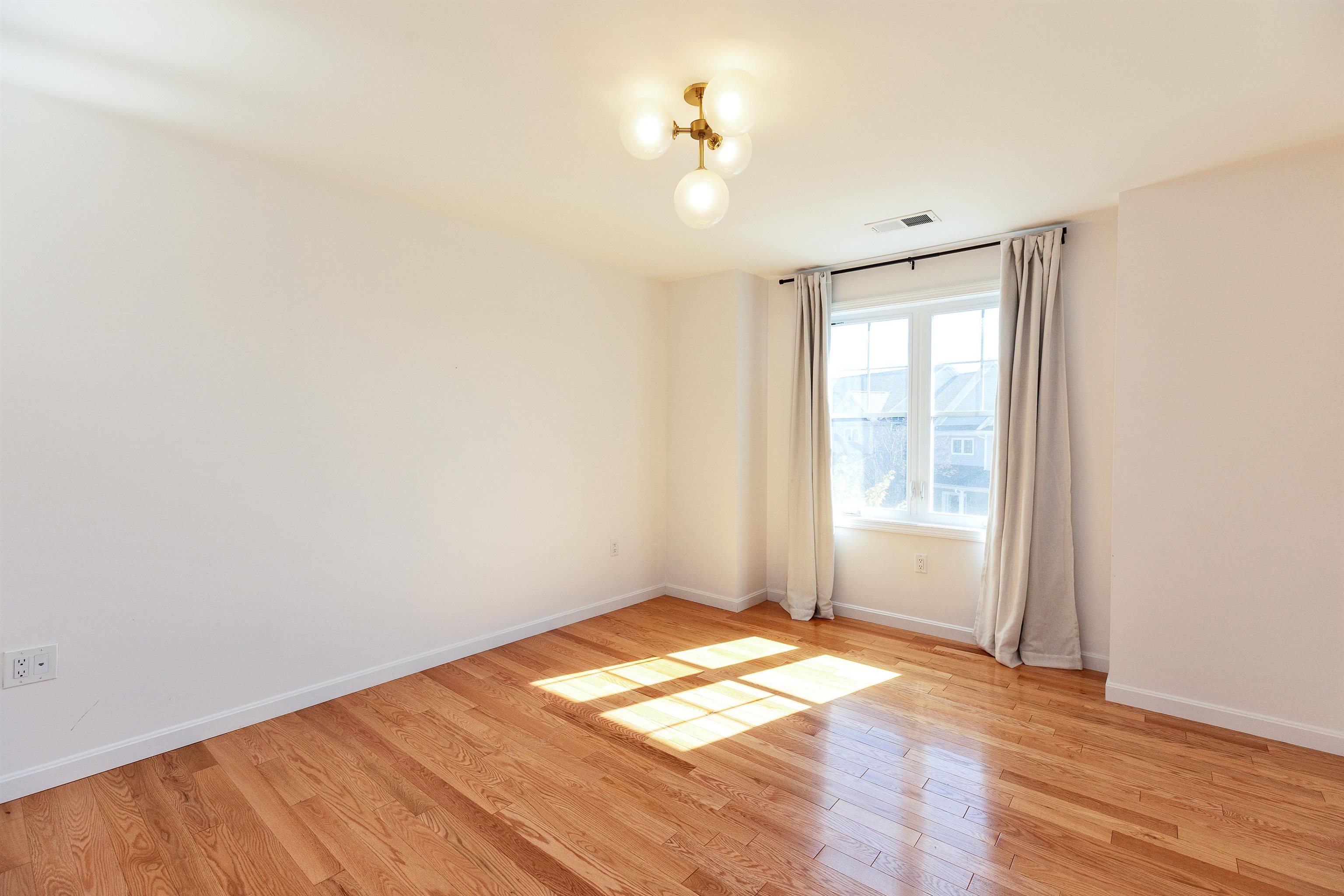 Primary Suite 24204241