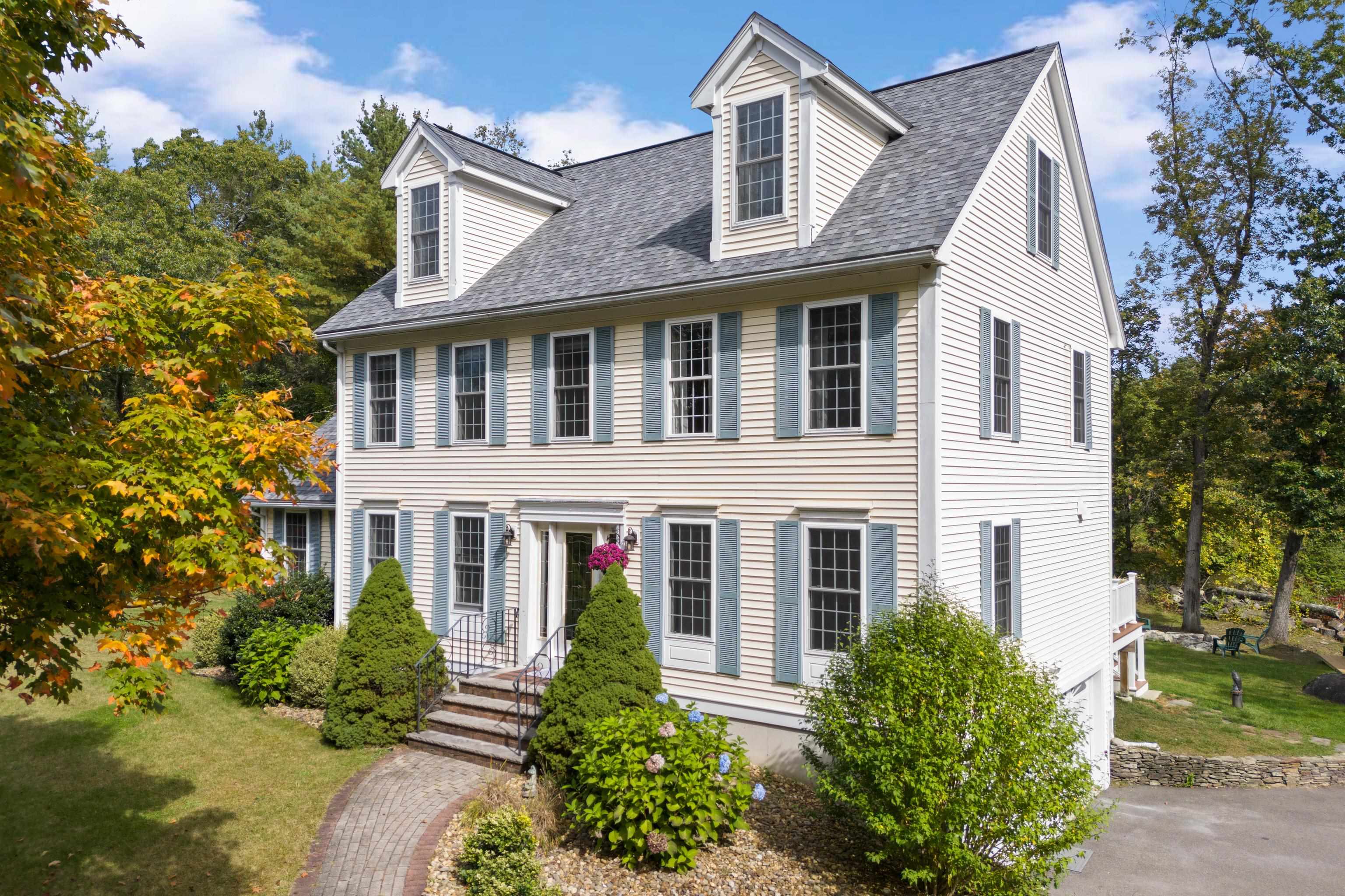 MLS 5064127: 2 Hall Avenue, Salem NH