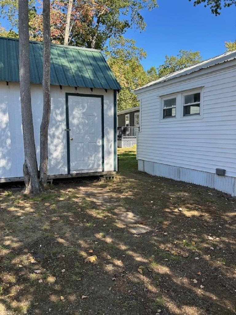 Photo 12 of 25