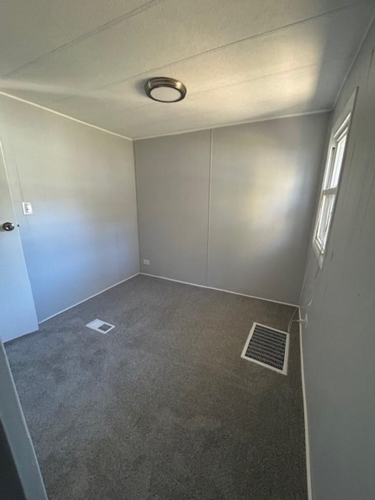 Photo 14 of 25