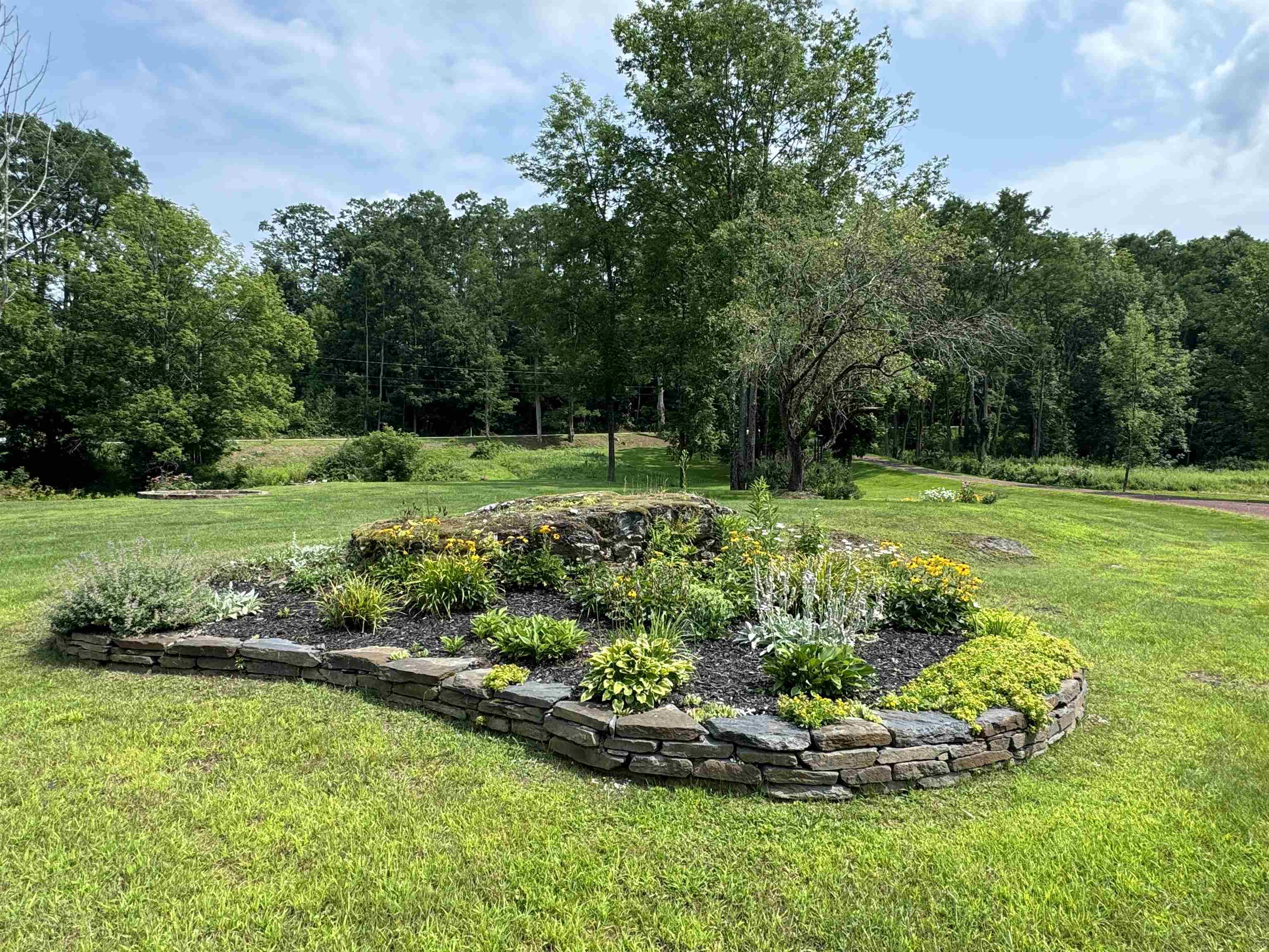 Homes for sale in Pittsford, VT | 6723 Whipple Hollow Rd, Pittsford, VT 05763 | MLS# 5064148