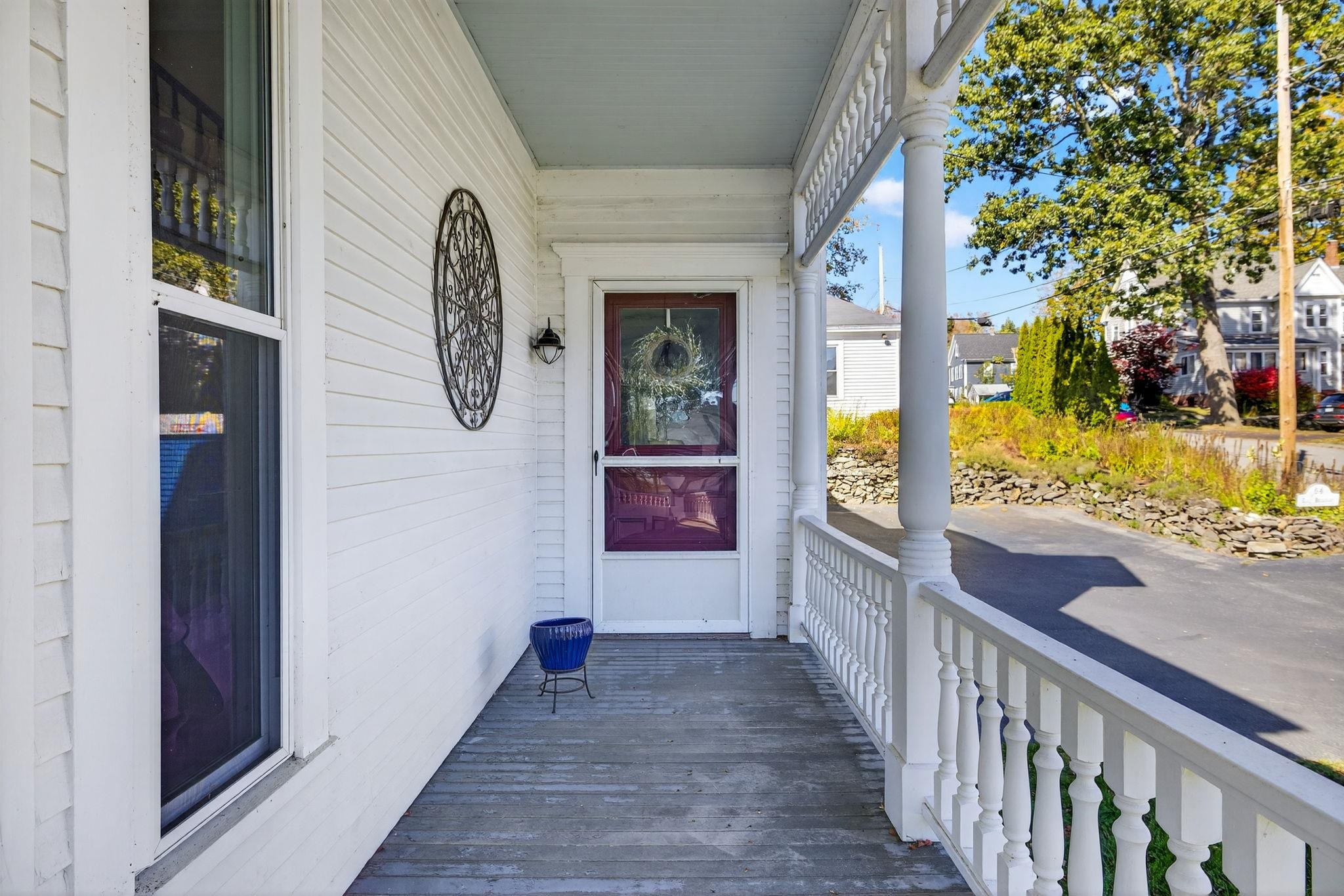 Photo 10 of 60